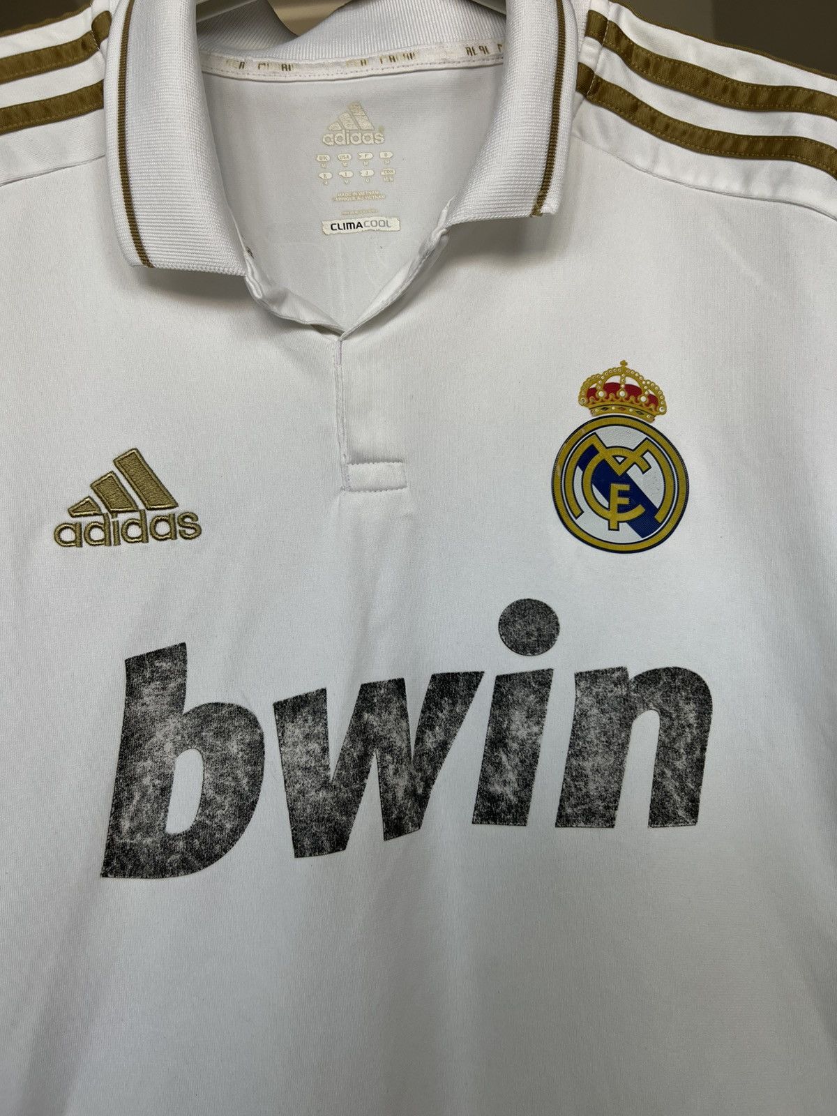 Adidas Soccer Jersey Adidas Real Madrid 2011/12 Marcelo #12 Size US M / EU 48-50 / 2 - 3 Thumbnail