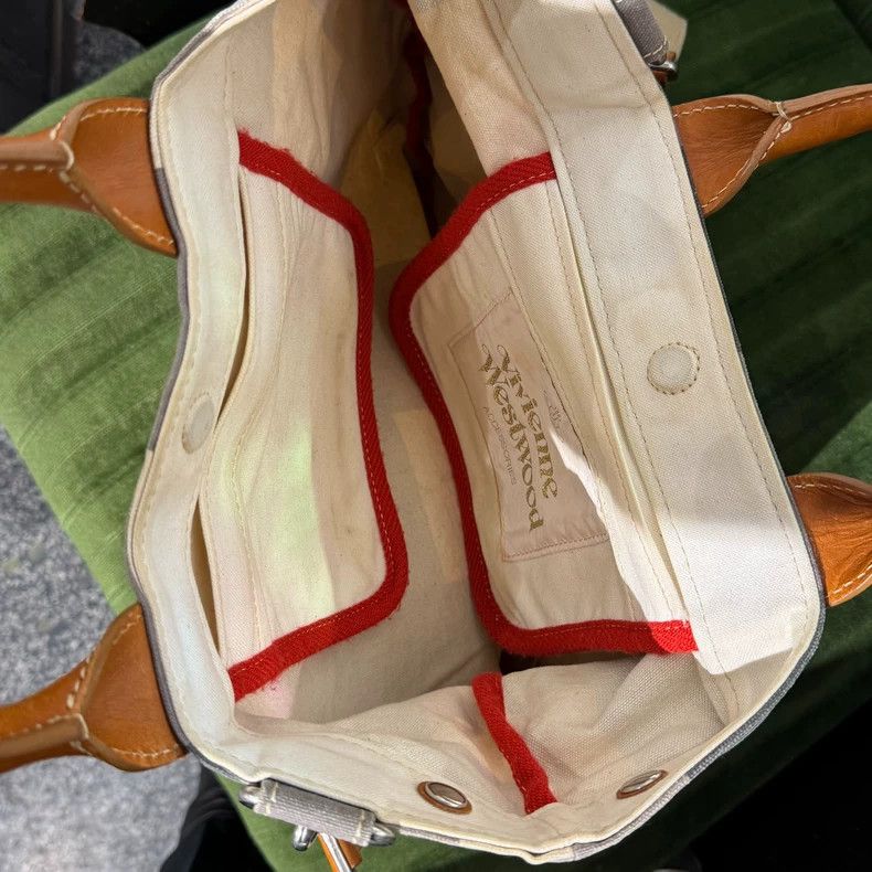 Vivienne Westwood Vivienne Westwood size os Vinyl patchwork graffiti handbag Size ONE SIZE - 8 Thumbnail