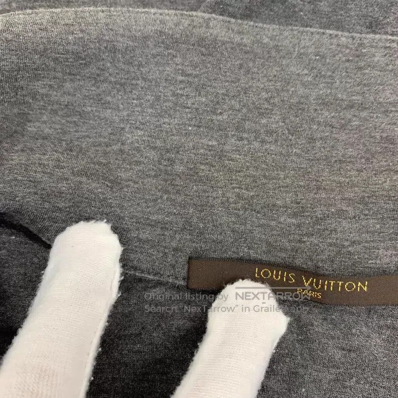 Louis Vuitton Louis Vuitton Dark grey logo presbyopic cotton lapel short Size US M / EU 48-50 / 2 - 7 Thumbnail