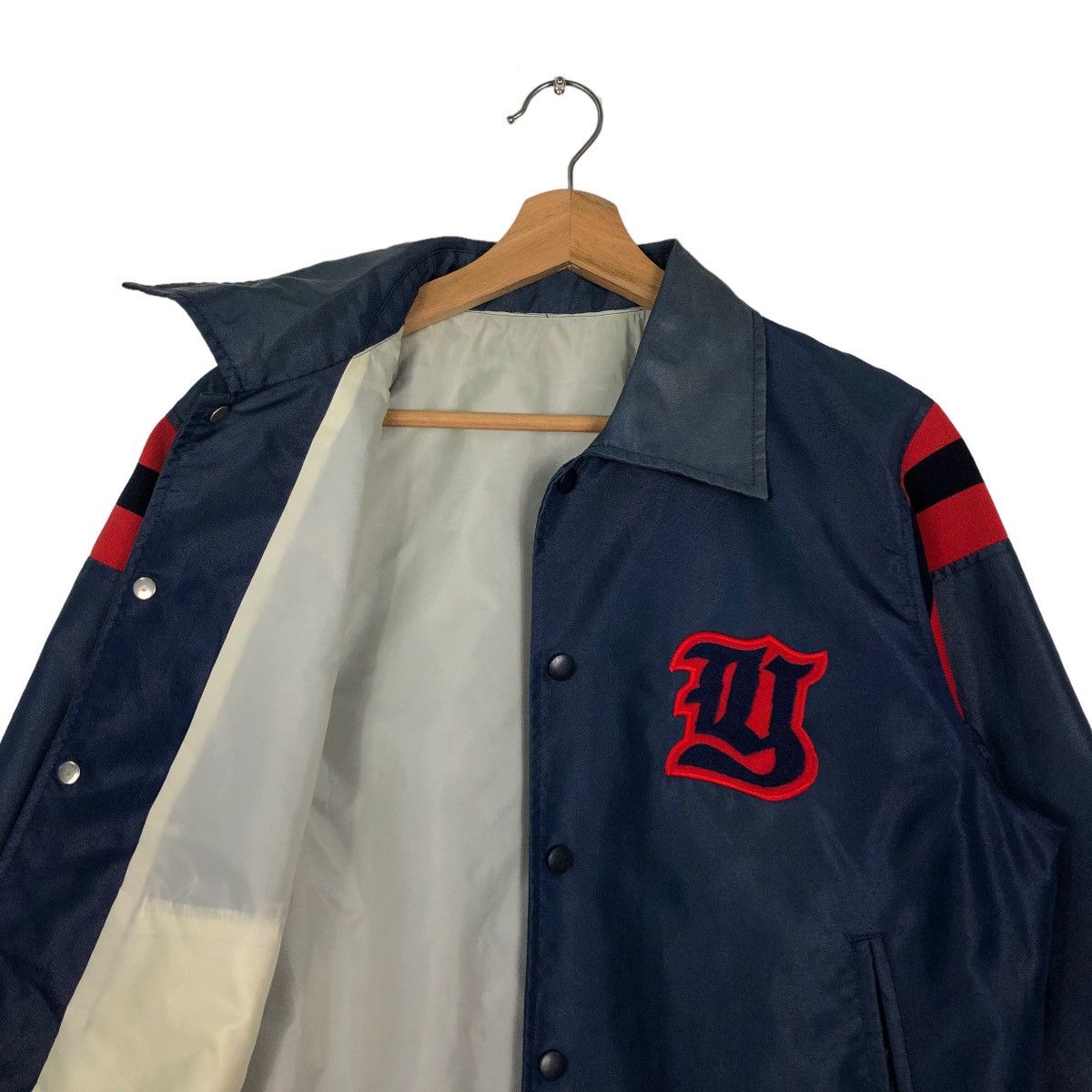 Japanese Brand 🔥Vintage Satin Bomber Jacket Descente Japan Made Big Logo Size US L / EU 52-54 / 3 - 9 Thumbnail