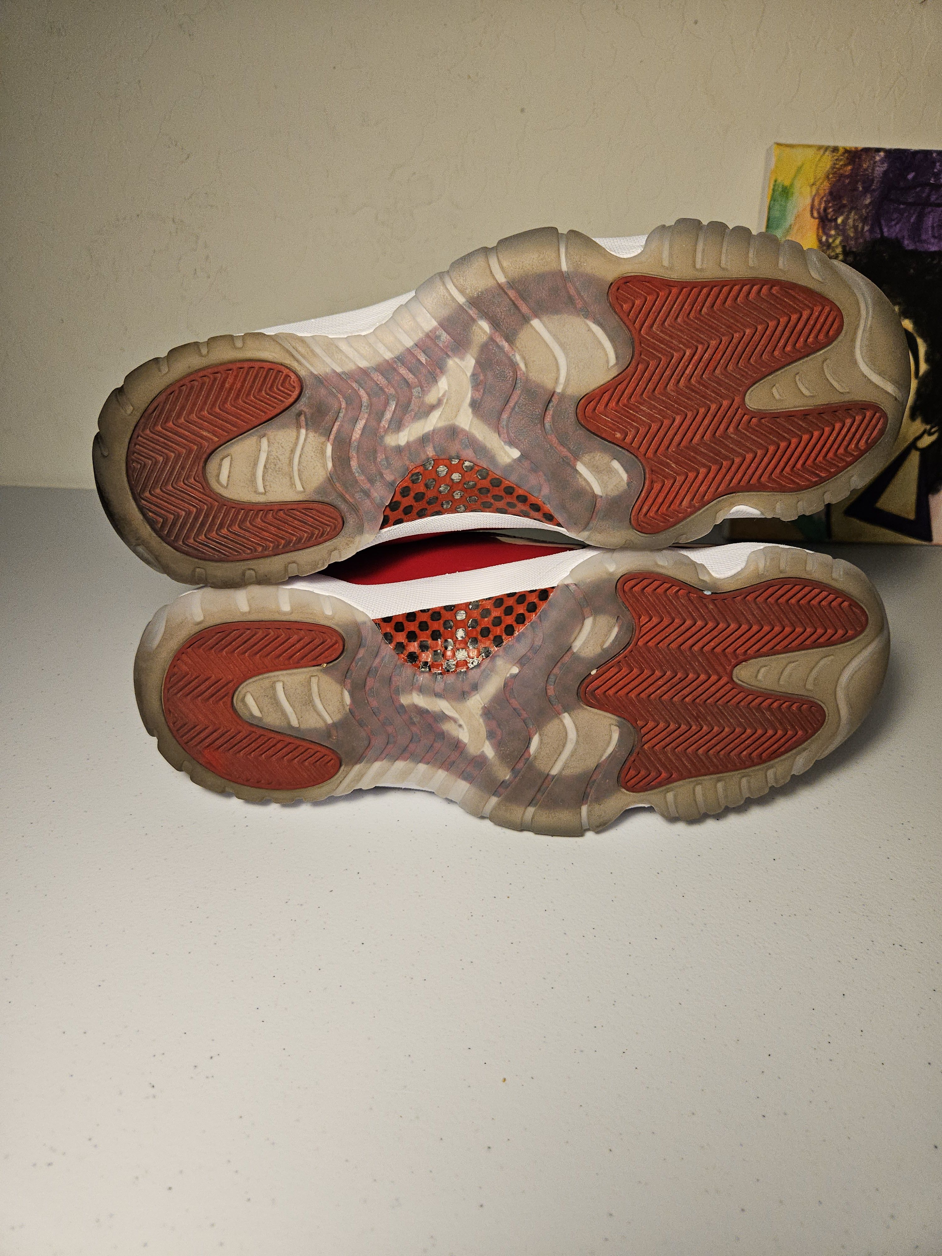 Jordan Brand Size 9.5 - Cherry Jordan 11's Size US 9.5 / EU 42-43 - 4 Thumbnail