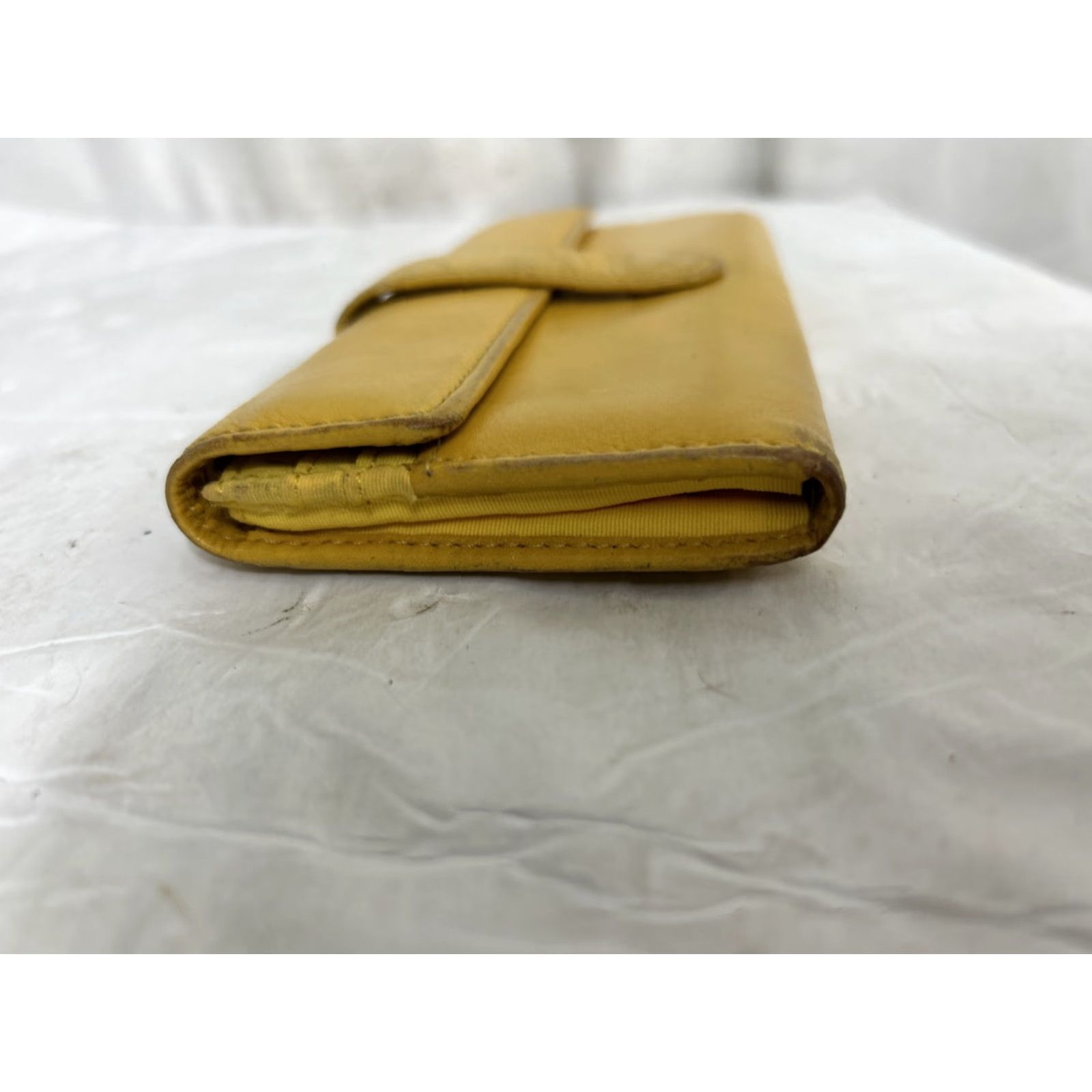 Vintage Hobo International Wallet Wristlet Yellow Leather Fold over Coin Stains 7.5x3.5x1 Women Folding Wallet Accessories Size ONE SIZE - 6 Thumbnail