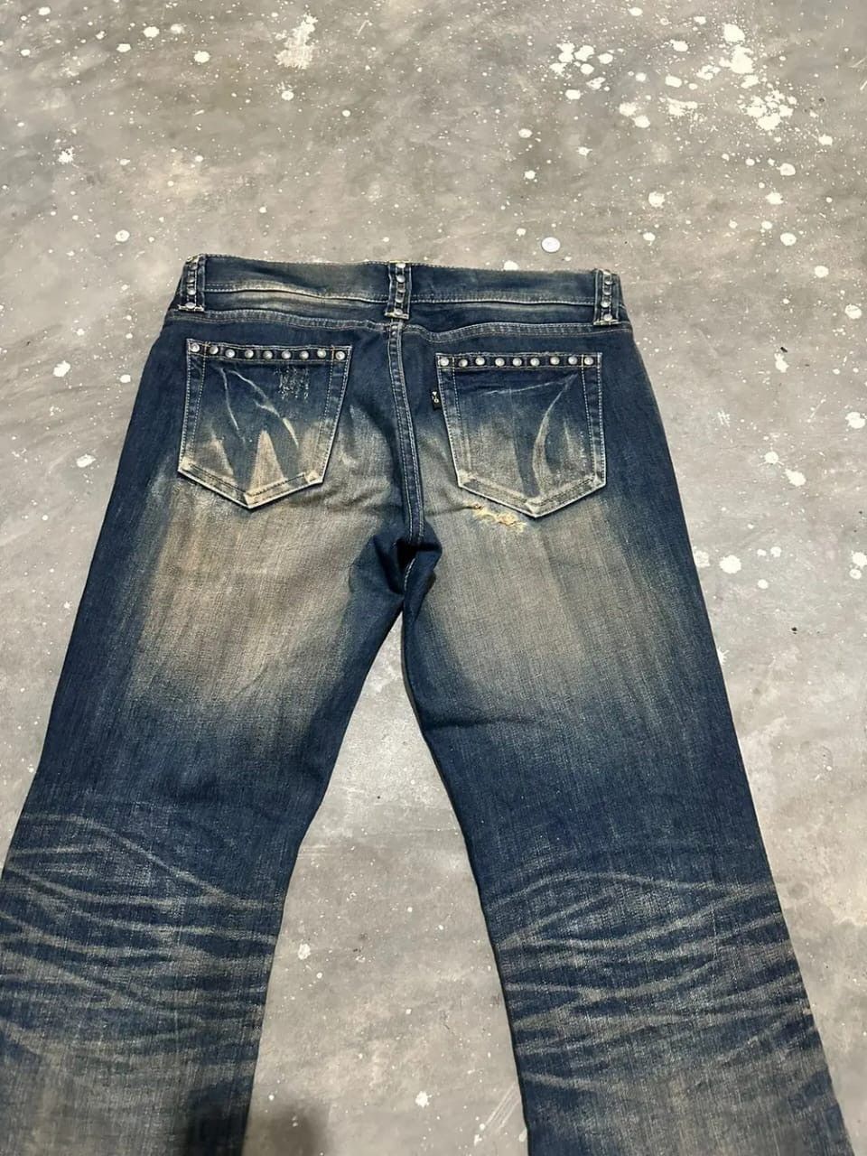 Vanquish Rare!!! Vanquish Japan studded Distressed FLared Mud Denim Size US 29 - 8 Thumbnail