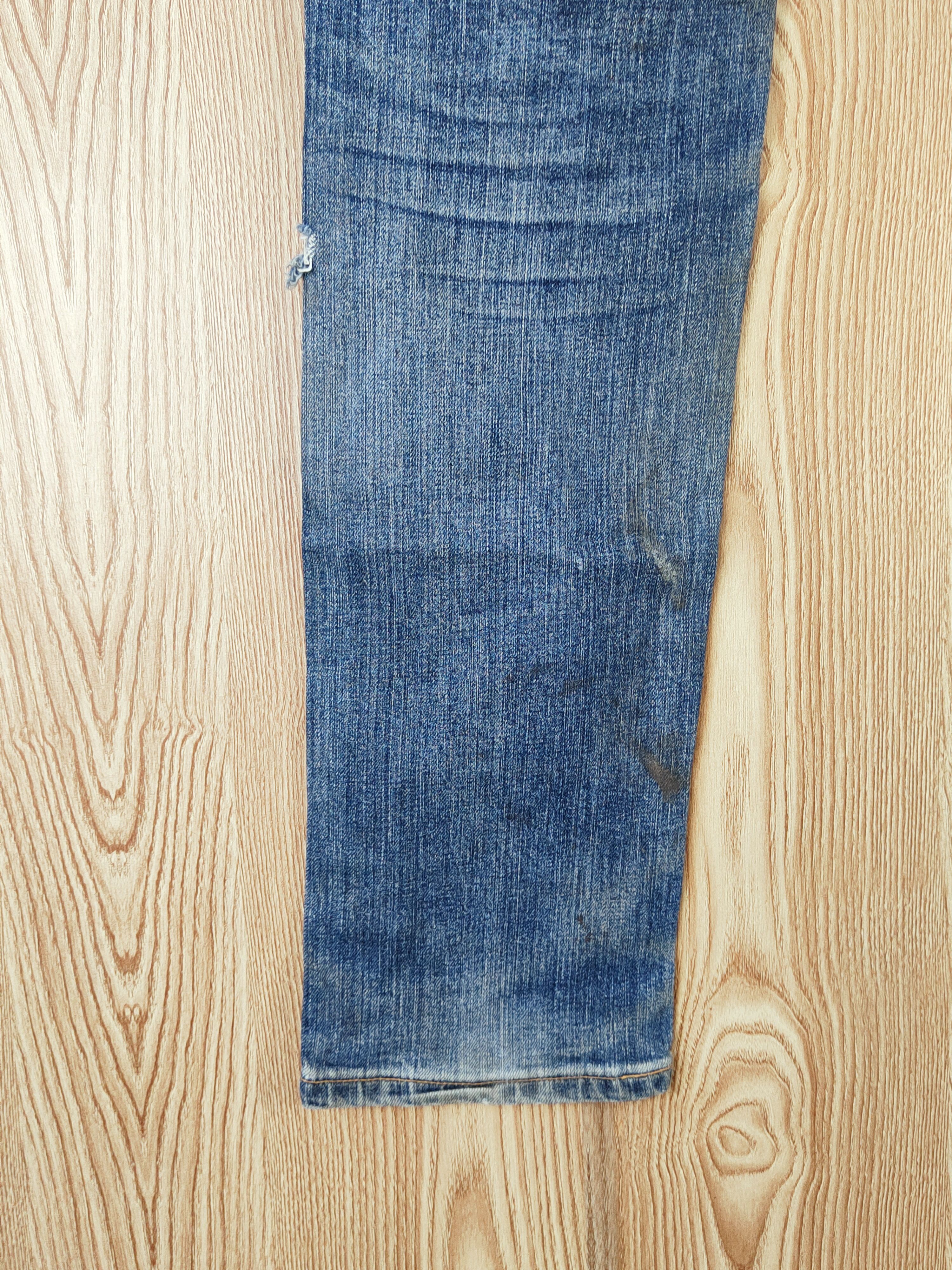 Japanese Brand Wrangler Dark Blue Distressed Ripped denim Jeans #W501 Size US 31 - 10 Thumbnail