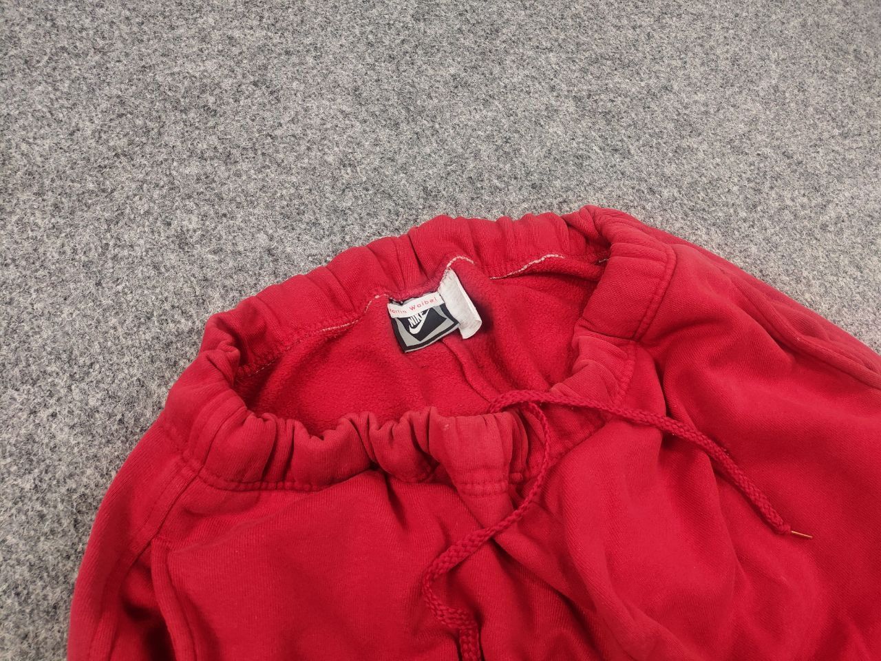 Nike Vintage 80's Nike Swoosh Logo Red Cotton Casual Shorts USA Size US 34 / EU 50 - 5 Thumbnail