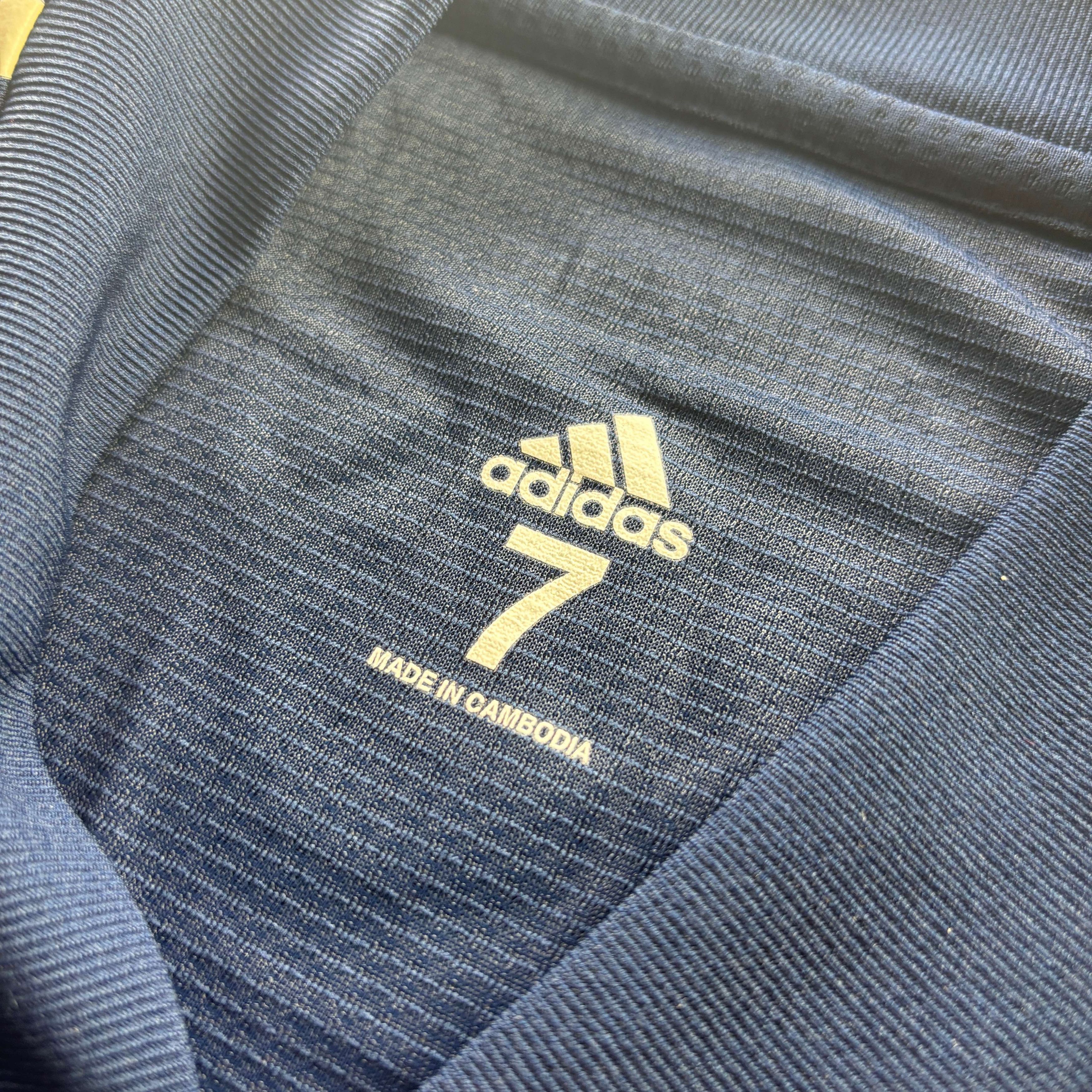 Adidas Juventus 2020-21 Adidas away McKennie football jersey size 7 Size US M / EU 48-50 / 2 - 7 Thumbnail
