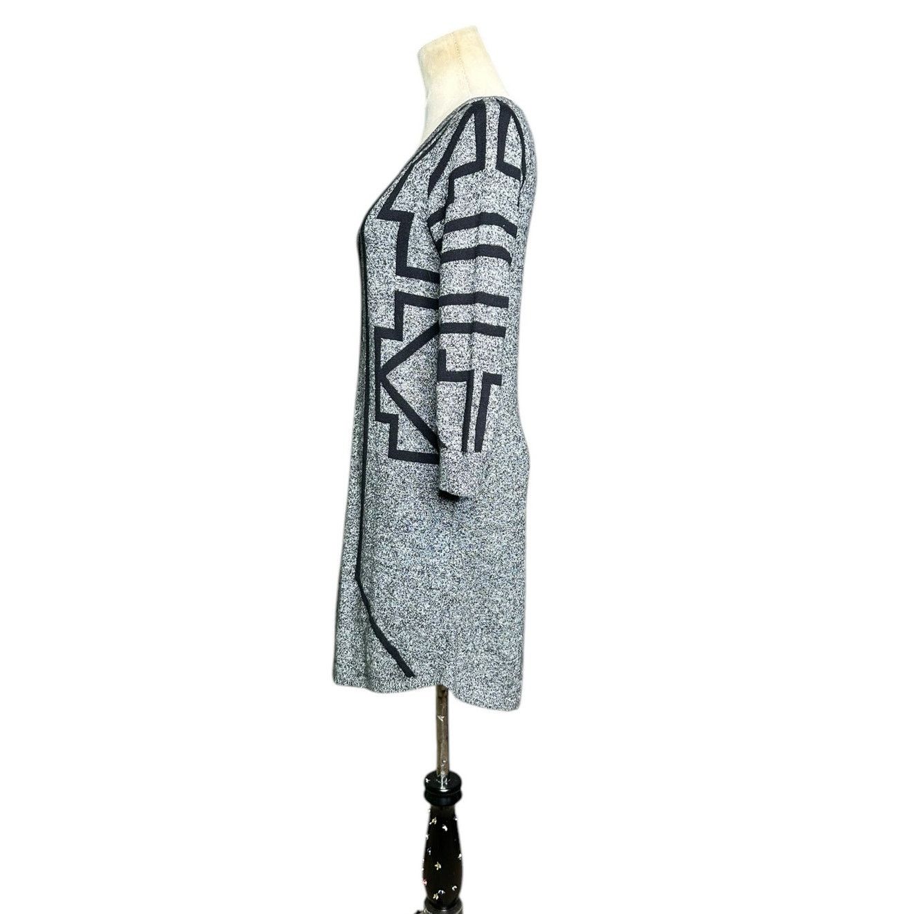 Express Express gray black geometric sweater dress size XS Size XS / US 0-2 / IT 36-38 - 6 Thumbnail