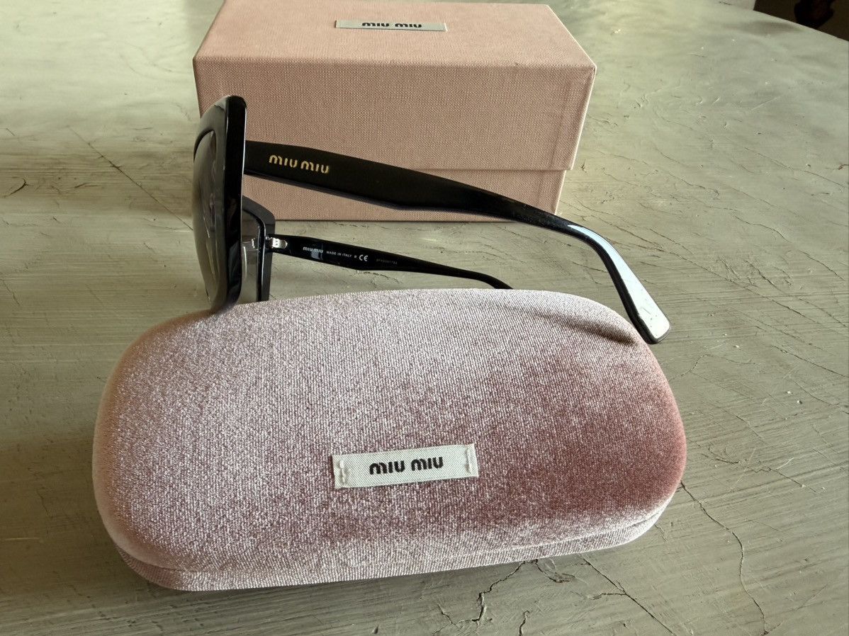 Miu Miu MIU MIU Sunglasses Size ONE SIZE - 2 Thumbnail