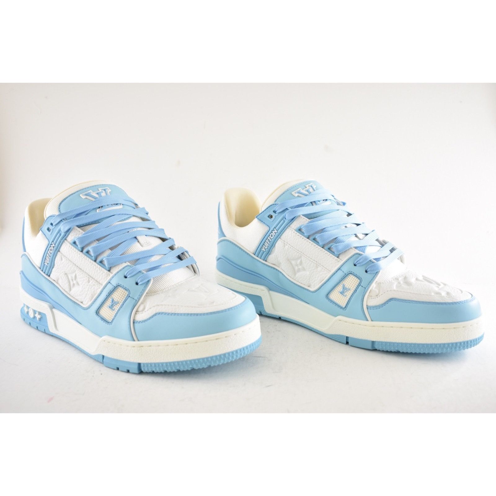 Louis Vuitton Louis Vuitton Sky Blue Empreinte White Leather Low Trainer Size US 10 / EU 43 - 4 Thumbnail