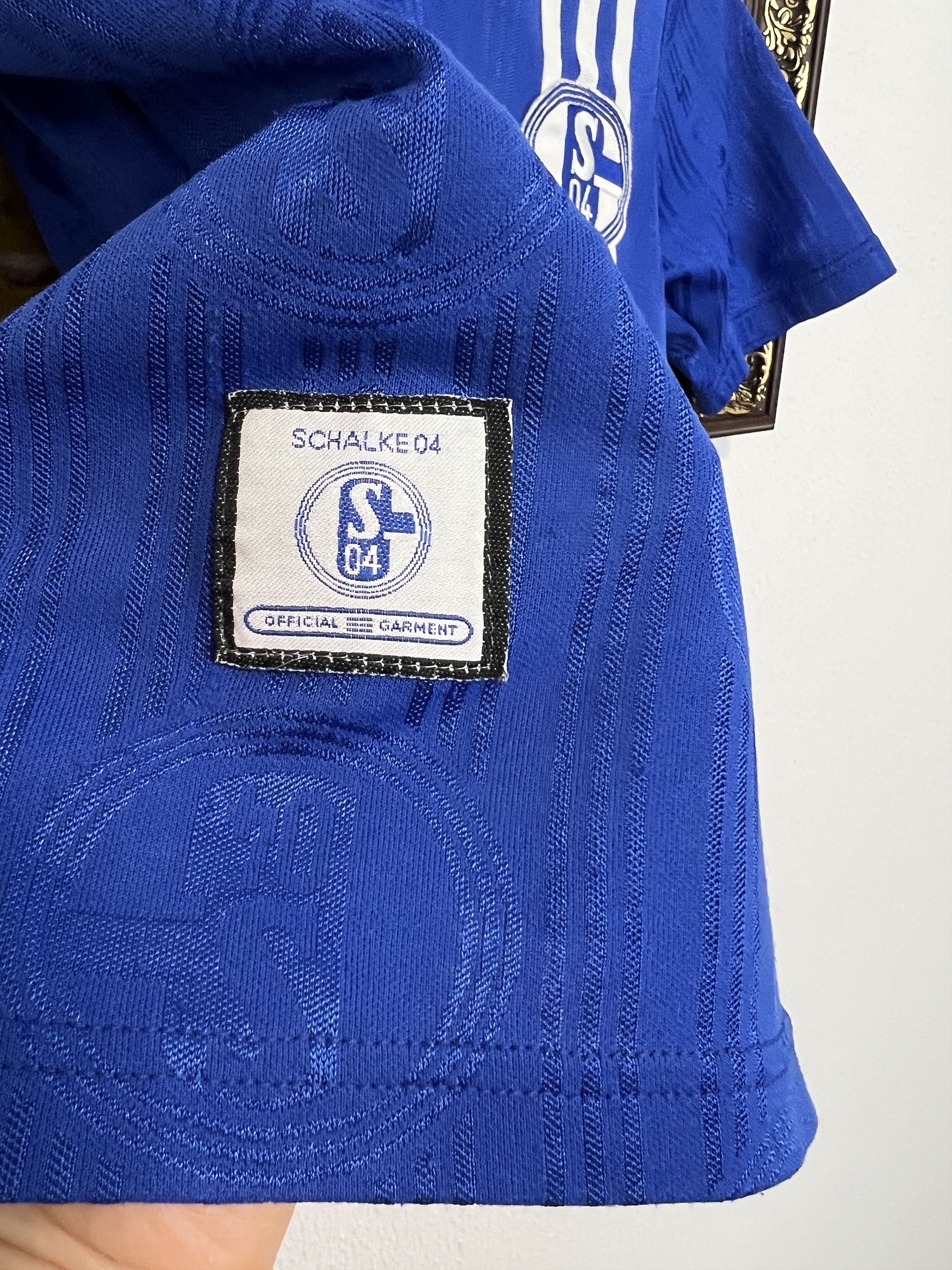 Adidas FC Schalke 04 football shirt 1996 Soccer Jersey Size Boys Size US XXS / EU 40 - 5 Thumbnail