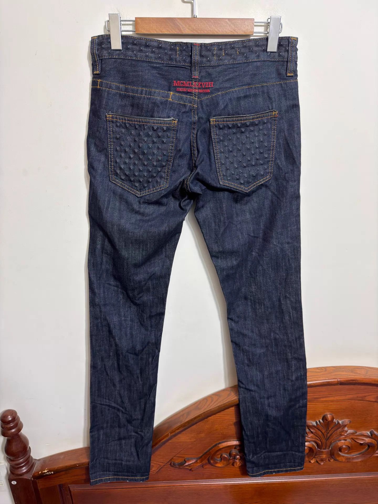 Philipp Plein Philipp Plein Low-Rise Slim Heavyweight Jeans 30/32/33/34 Size US 30 / EU 46 - 2 Thumbnail
