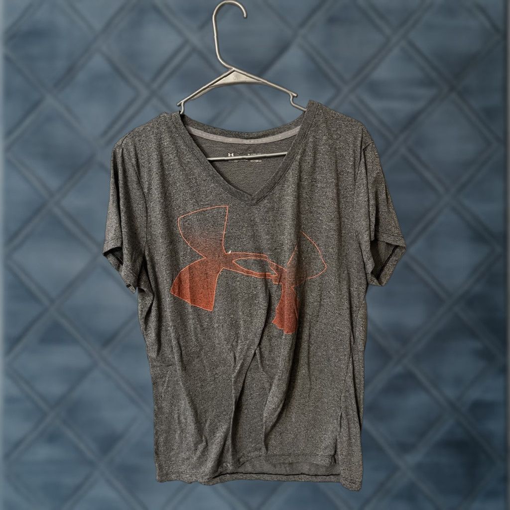 Under Armour Under Armour Tee Women's XL Gray Logo T-Shirt Graphic Flaw Size XL / US 12-14 / IT 48-50 - 1 Thumbnail