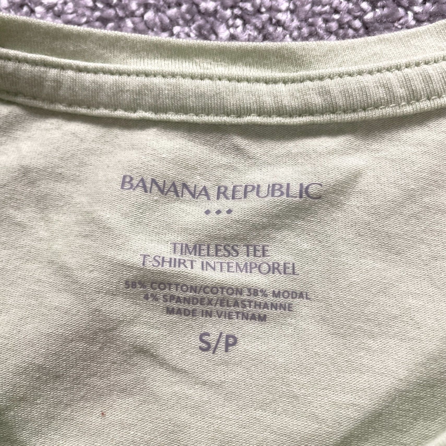 Banana Republic VINTAGE Banana Republic Crew Neck T-Shirt Womens Small Green Casual Short Sleeve 90s Classic Size S / US 4 / IT 40 - 6 Thumbnail