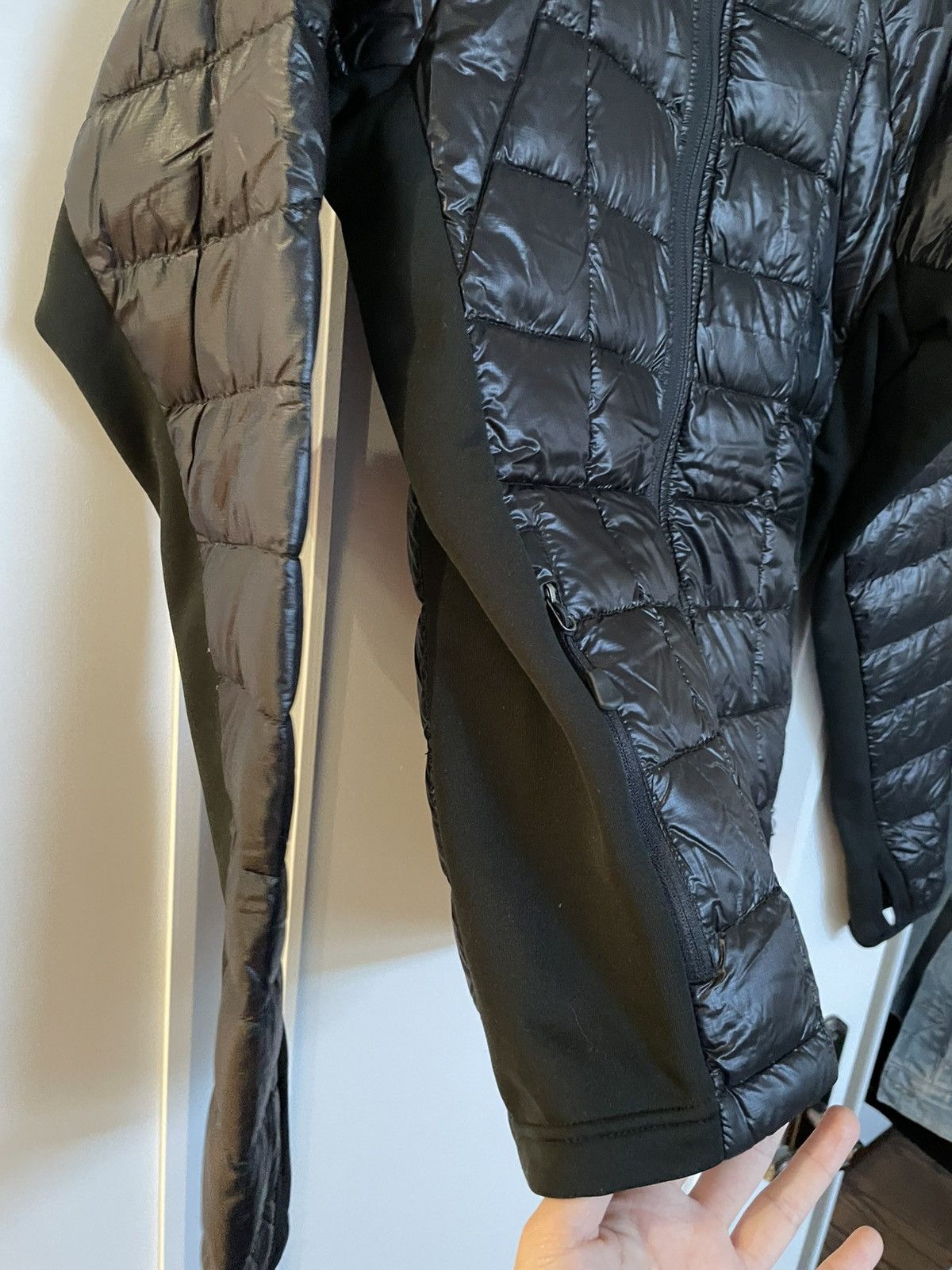 Canada Goose Canada Goose men’s hybridge lite jacket Size US S / EU 44-46 / 1 - 4 Thumbnail