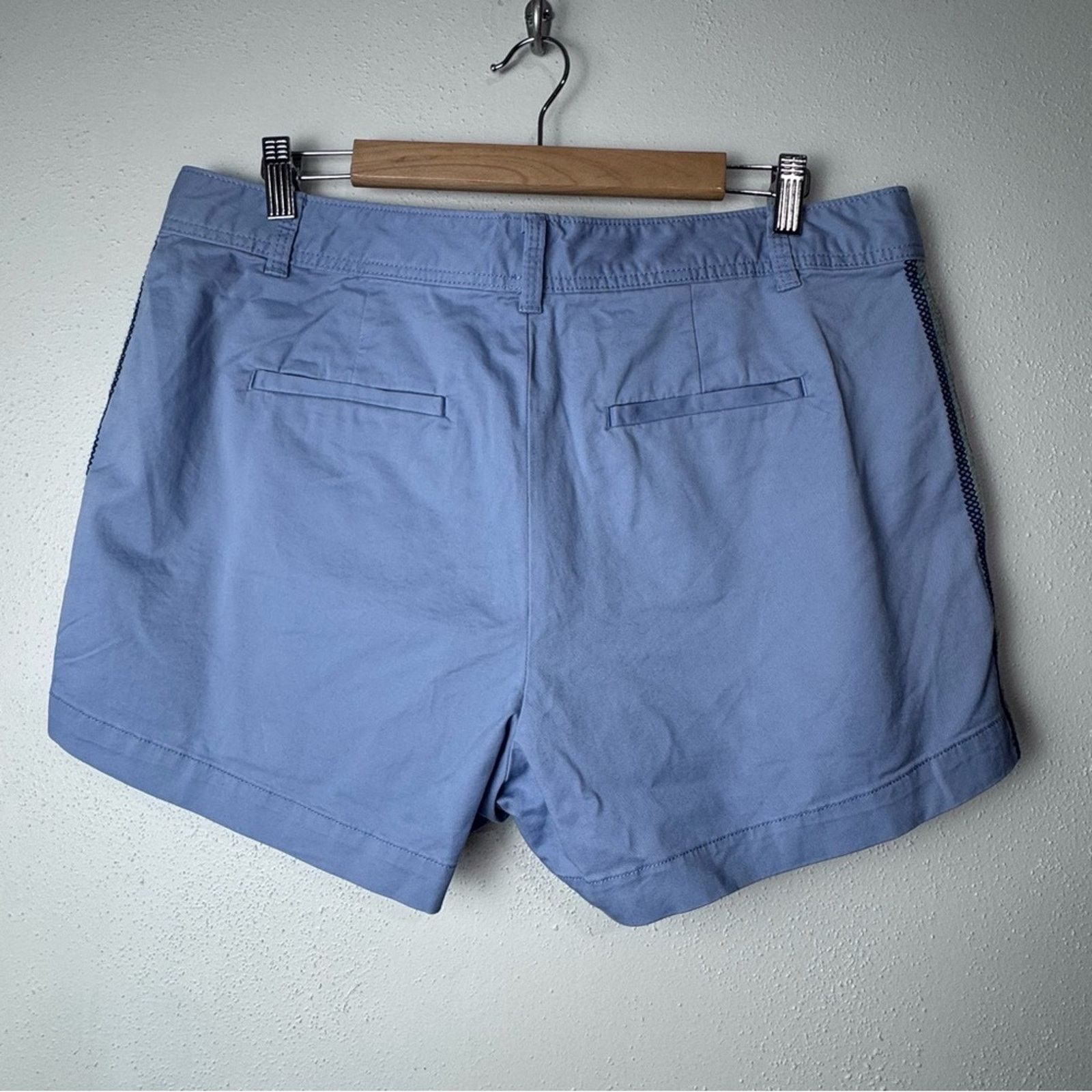 Gap Gap Embroidered Stripe Blue 3” Flat Front Shorts Women’s 14 Size 36" / US 14 / IT 50 - 12 Thumbnail
