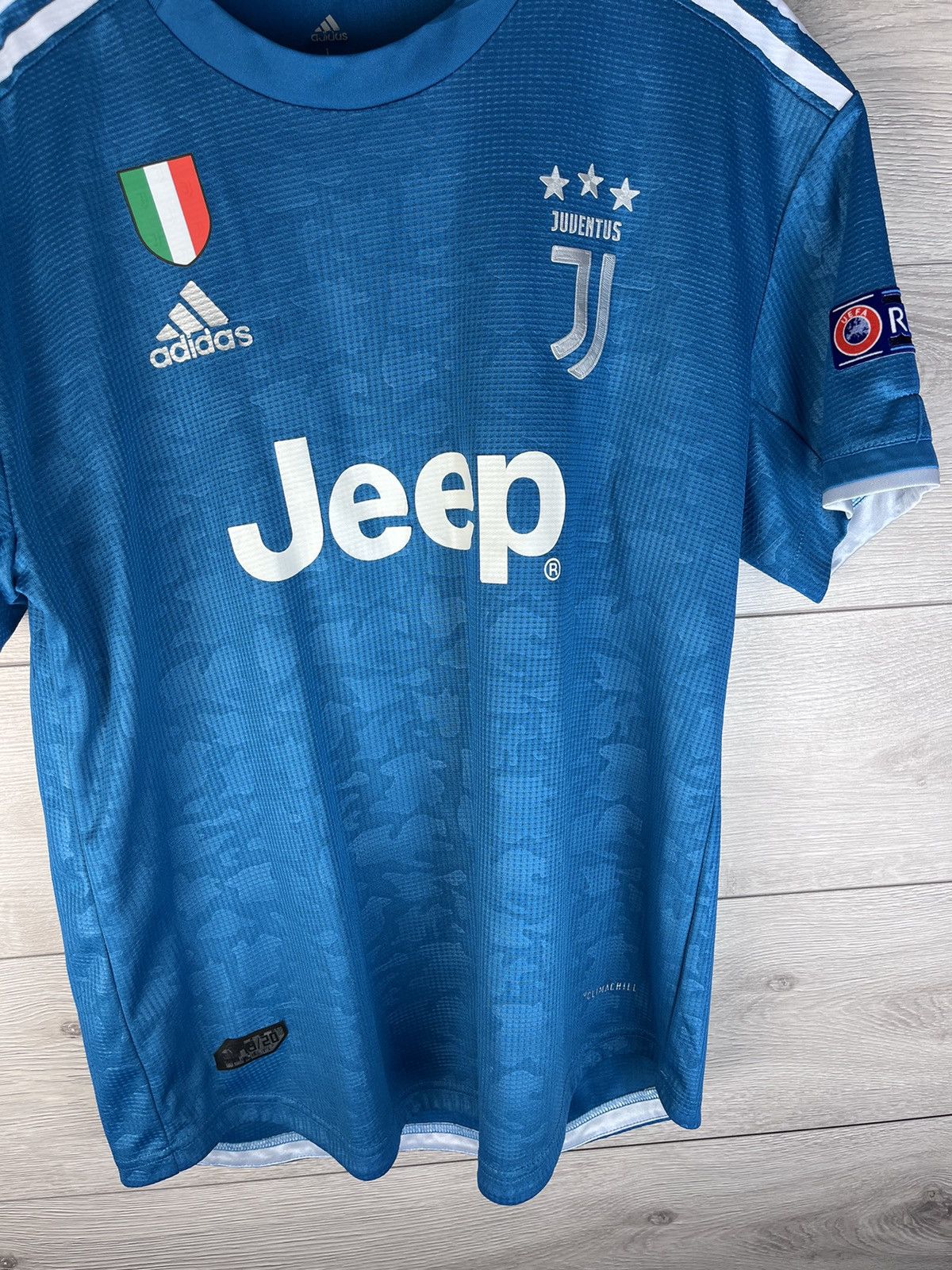 Adidas Men’s soccer jersey Adidas Juventus #7 Ronaldo size L Size US L / EU 52-54 / 3 - 5 Thumbnail