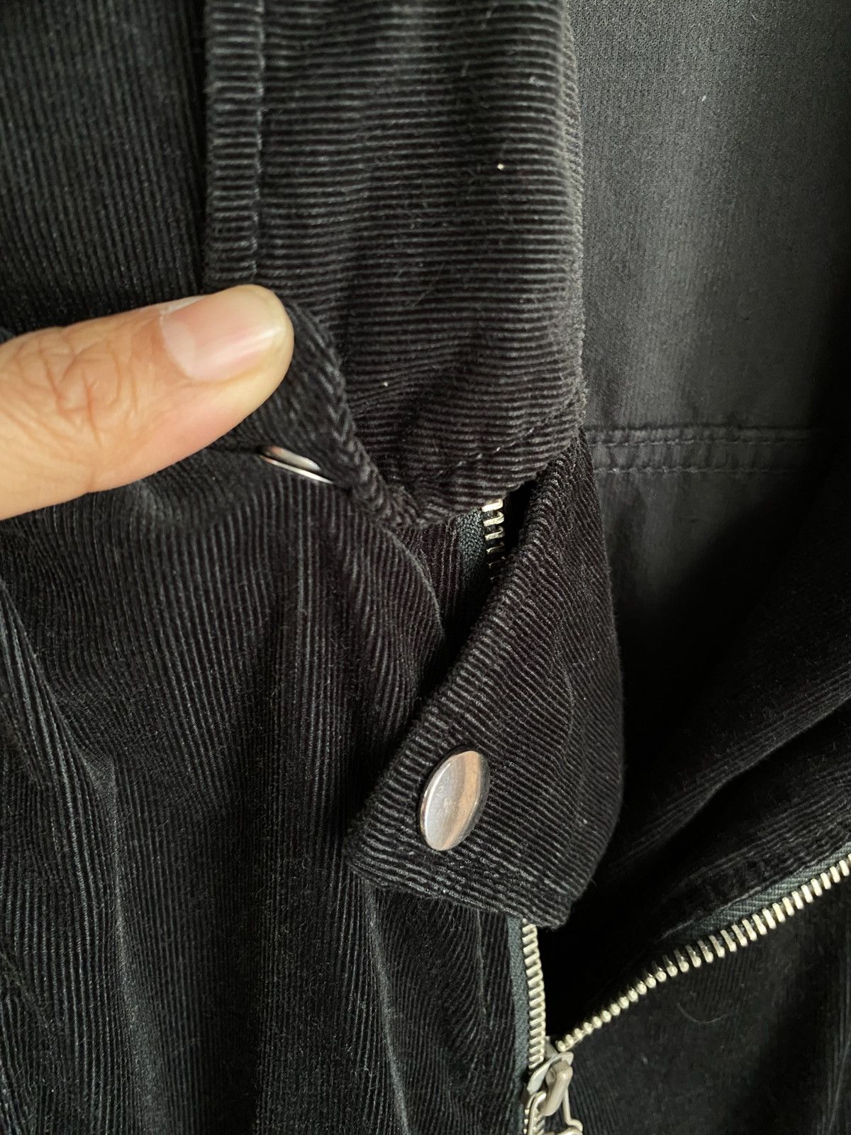 American Rag American ragcie Black Corduroy Cool Vest Size US L / EU 52-54 / 3 - 10 Thumbnail