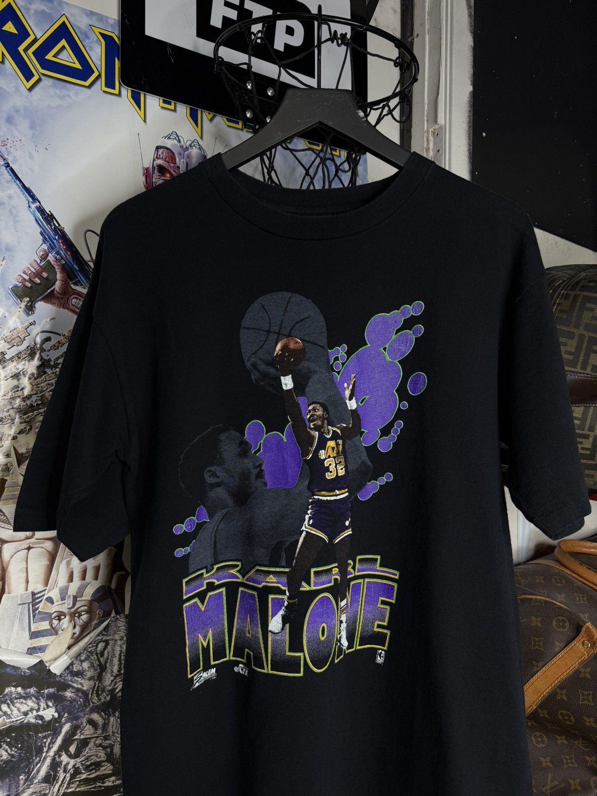 NBA Vintage 90’s Salem Utah Jazz Karl Malone T-Shirt Large Size US M / EU 48-50 / 2 - 1 Thumbnail