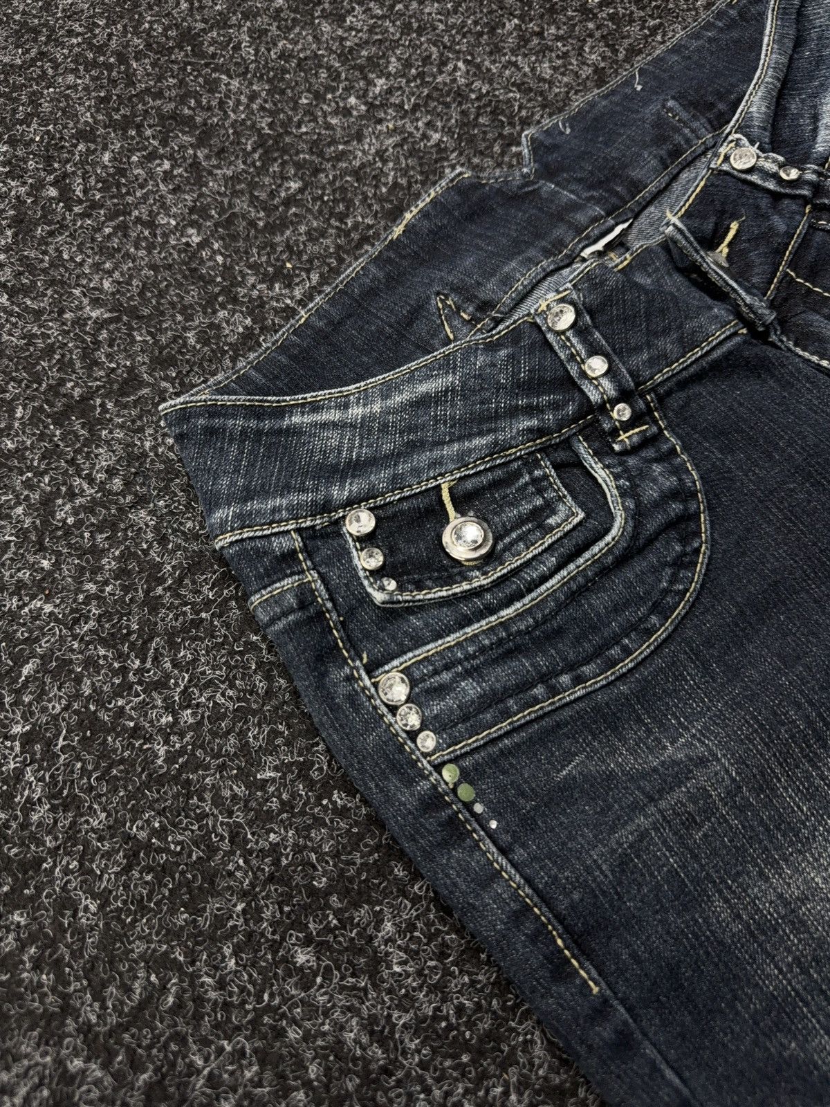 Japanese Brand Retro 00s Y2K Rhinestone Embroidered Bootcut Jeans Size 27" / US 4 / IT 40 - 7 Thumbnail
