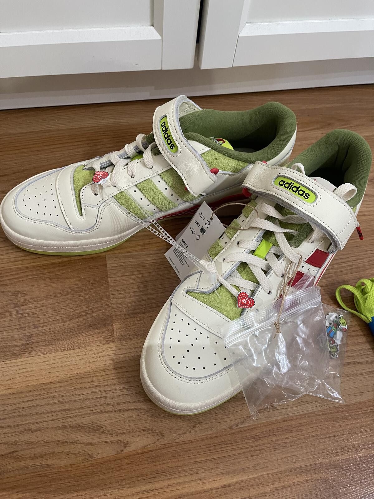 Adidas Adidas Grinch Themed Sneakers Size 11.5 Size US 11.5 / EU 44-45 - 2 Thumbnail