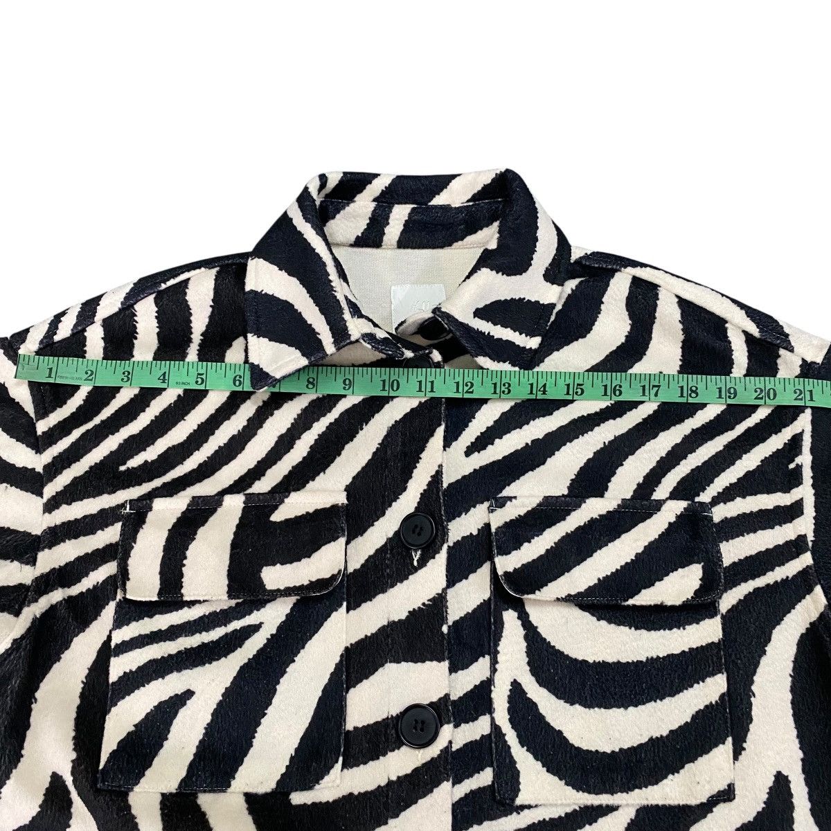 H&M Japanese Brand Light Beige Zebra Print Felted Shirt jacket Size S / US 4 / IT 40 - 13 Thumbnail