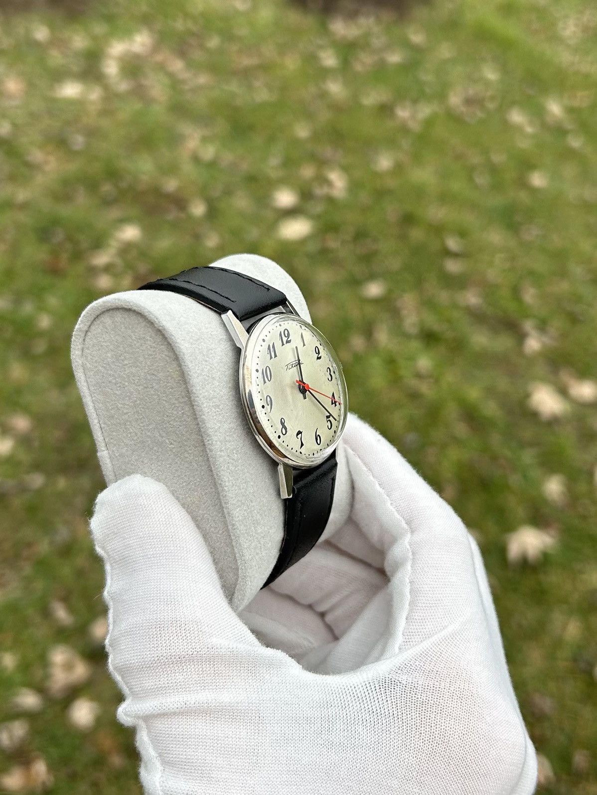 Vintage Vintage Watch Raketa Mechanical Made in USSR Authentic 1980s Size ONE SIZE - 14 Thumbnail