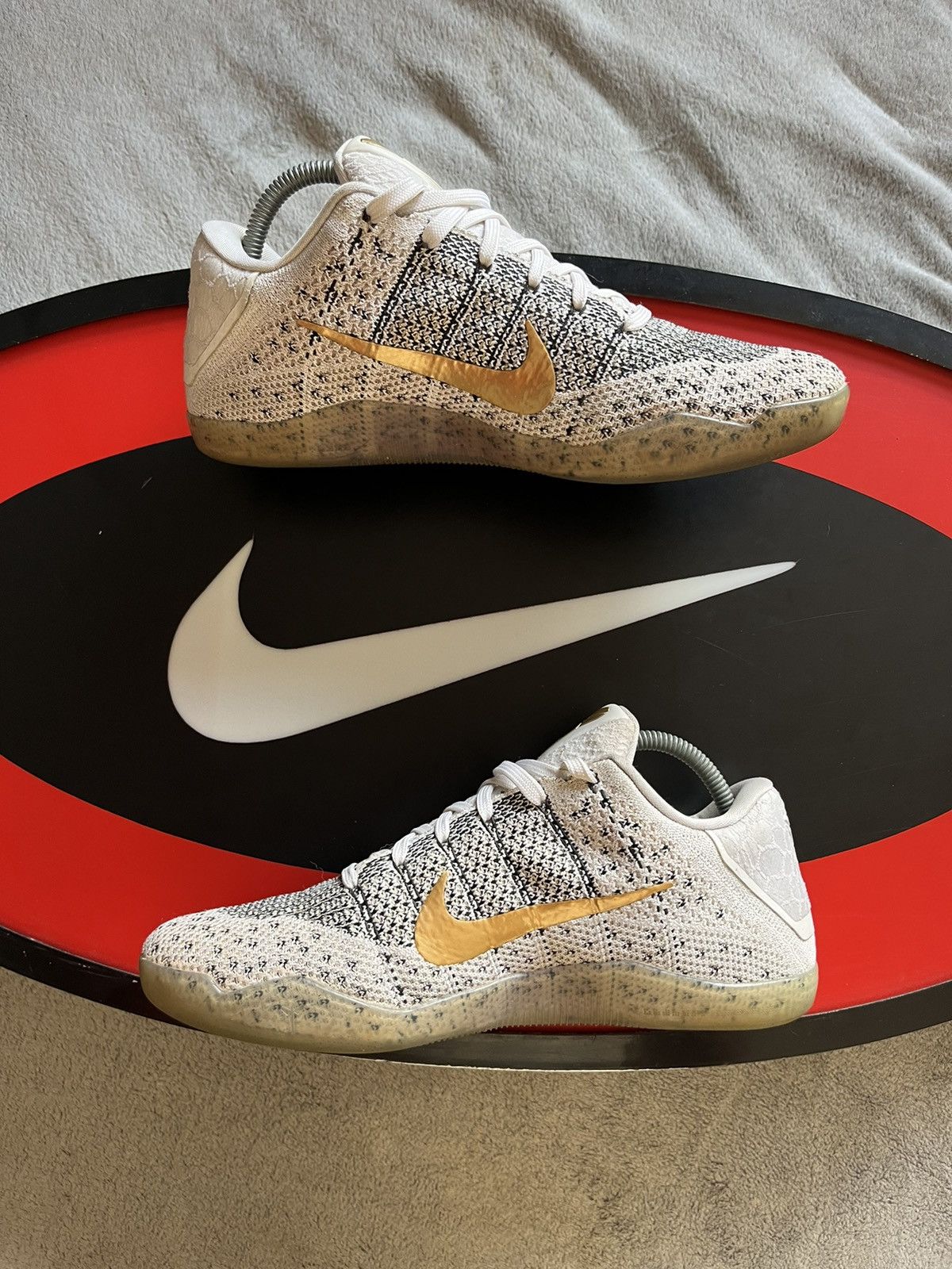 Nike Very Rare Nike ID Kobe Elite XI 11 Oreo Gold (2017) NBA OG Size US 9 / EU 42 - 2 Thumbnail