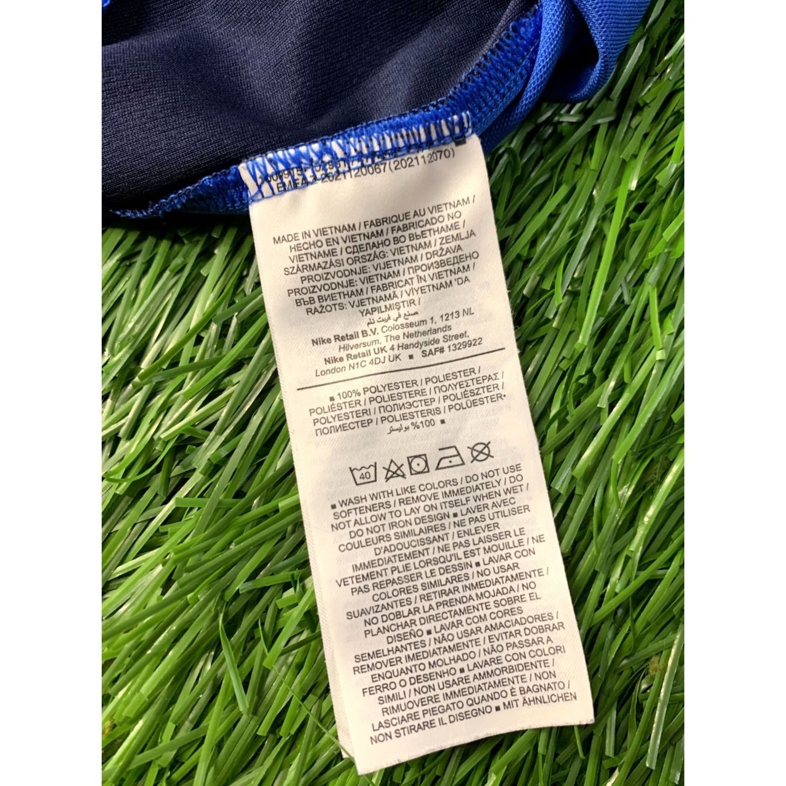 Nike NIKE ACADEMY DRI-FIT ORIGINAL 2023 MEN SHIRT JERSEY TEE SIZE L BLUE AND BLACK Football Slim Short Sleeve Crew NeckMens Size US L / EU 52-54 / 3 - 6 Thumbnail