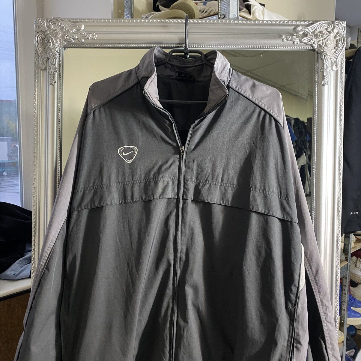 90’s NIKE TRACK JACKET RETRO SWOOSH LOGO Y2K
