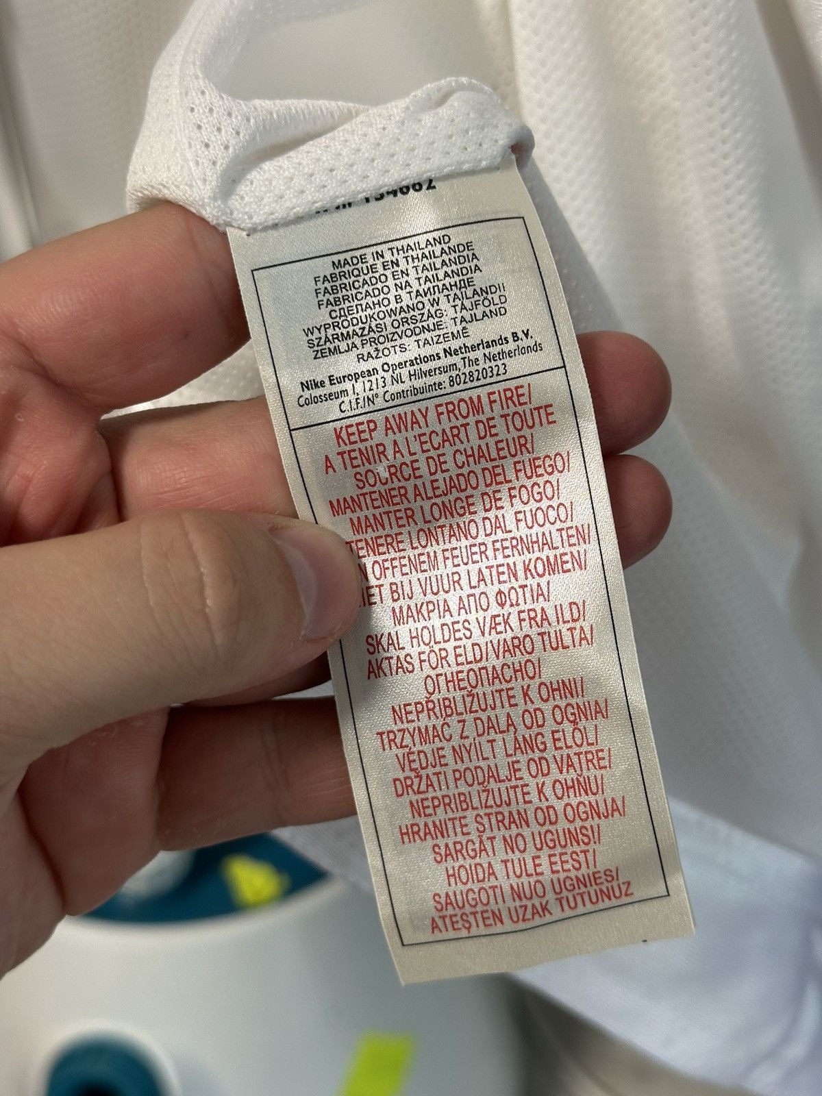 Vintage New Vintage Y2K Nike Satin White Drill Jacket Oversize Size US M / EU 48-50 / 2 - 9 Thumbnail