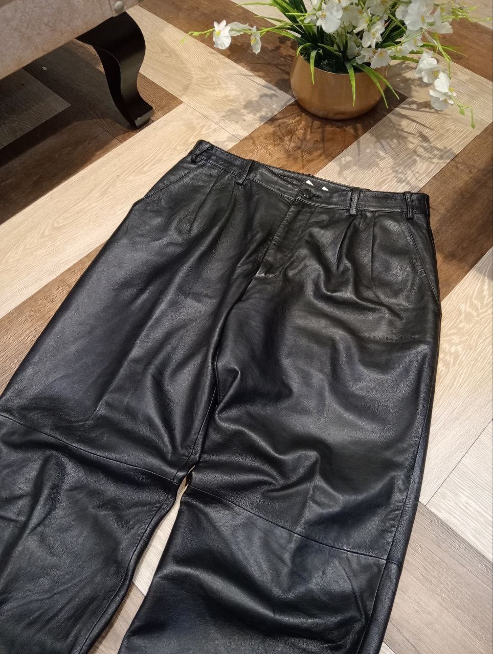 Japanese Brand VINTAGE JAPANESE SHEEPSKIN LEATHER BAGGY PANTS Size US 33 - 4 Thumbnail