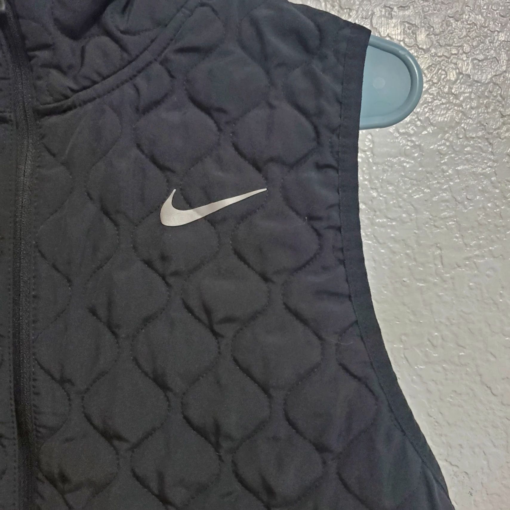 Nike Nike Aerolayer Vest Women M Black Full Zip Soft Shell Gilet Quilted Running Lightweight Pockets Size M / US 6-8 / IT 42-44 - 5 Thumbnail