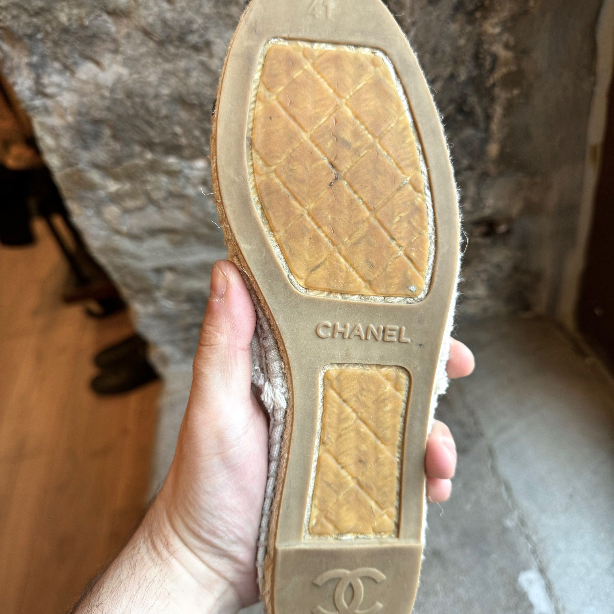 Chanel Chanel Ivory Cloth CC Grey Cap Toe Espadrilles Size US 11 / IT 41 - 10 Thumbnail