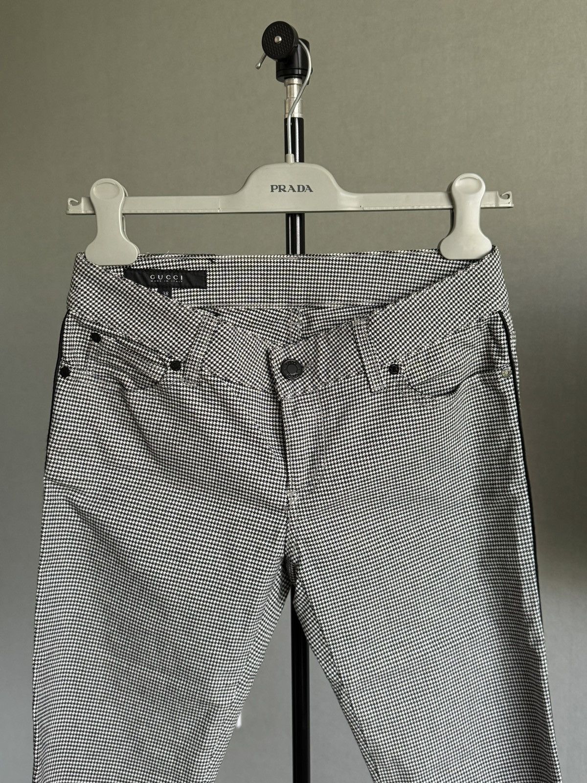 Gucci GUCCI Y2K black houndstooth knee length cropped pants IT38 Size 26" / US 2 / IT 38 - 5 Thumbnail