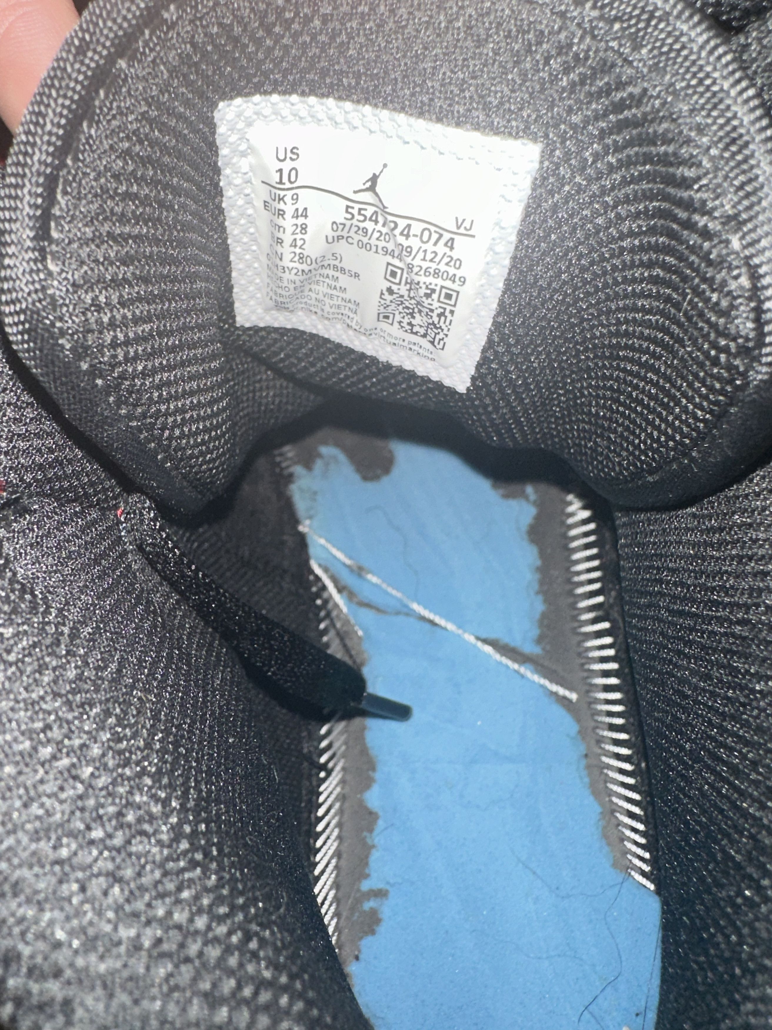Nike Air Jordan 1 Mid - Banned Size US 10 / EU 43 - 4 Thumbnail