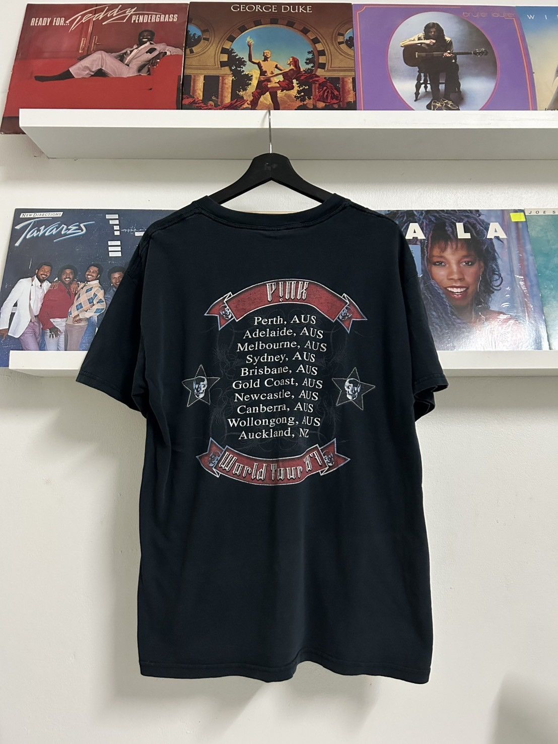 Band Tees Pink Vintage T Shirt 00’ Size US L / EU 52-54 / 3 - 7 Thumbnail