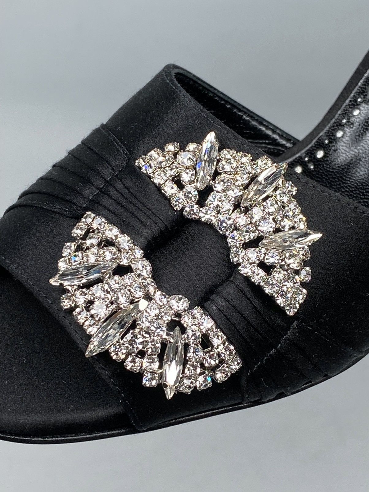 Manolo Blahnik Manolo Blahnik Prinap Satin Crystal Buckle Mules size 36 Size US 6 / IT 36 - 9 Thumbnail