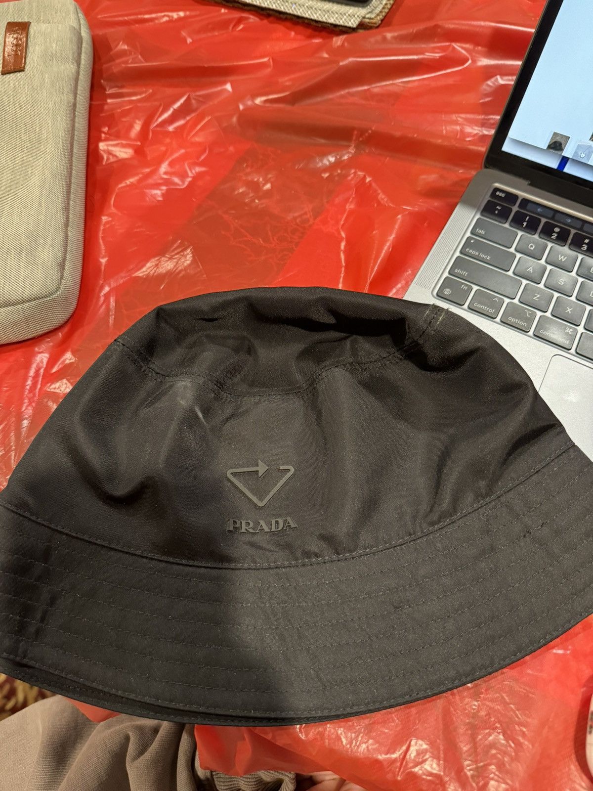 Prada Black Prada Re Nylon Bucket Hat Size ONE SIZE - 4 Thumbnail