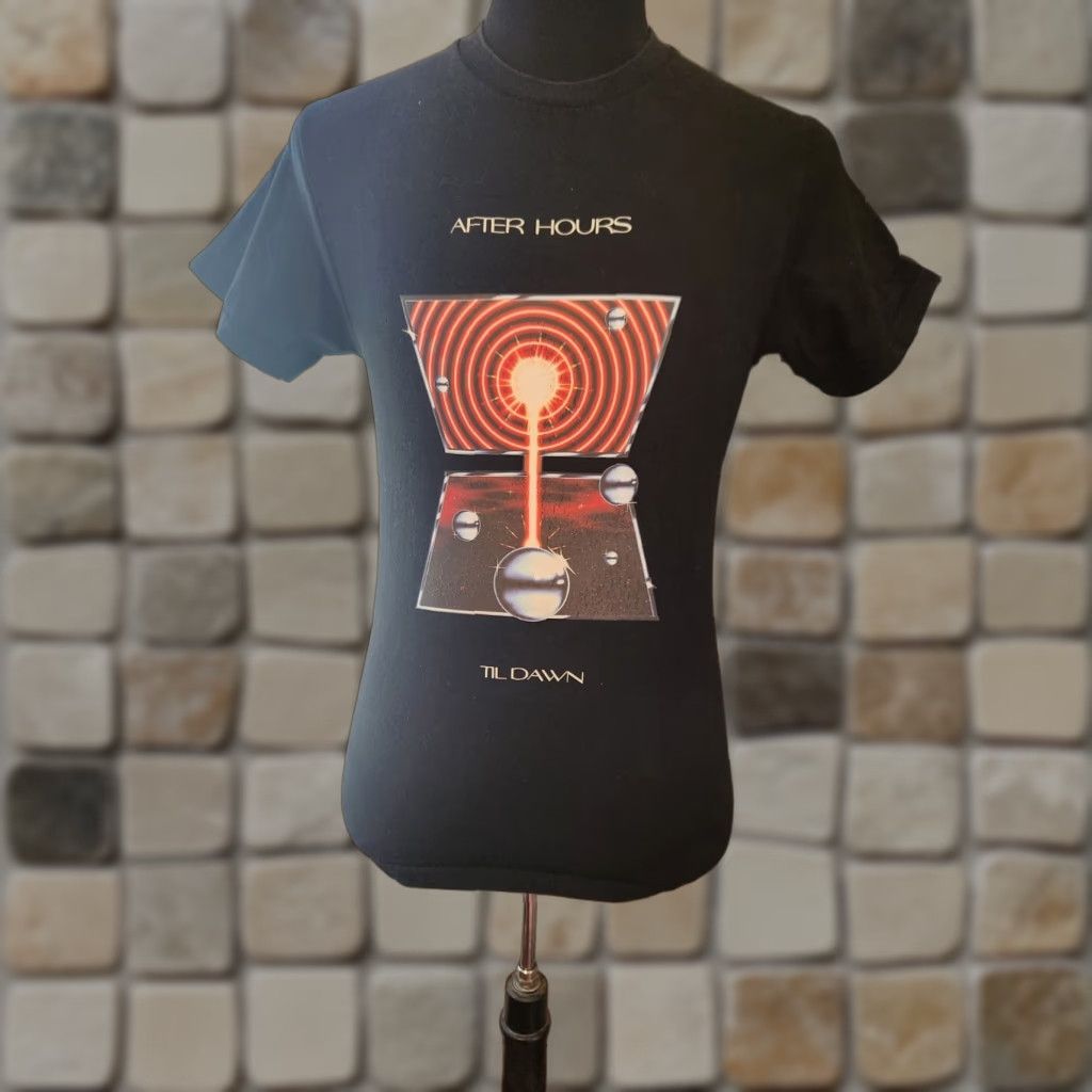 Vintage The Weeknd T-Shirt Black Crew Neck Short Sleeve Size S Graphic Print 2020s Til Dawn 2022 Concert Tour Men Cotton Size US S / EU 44-46 / 1 - 1 Thumbnail