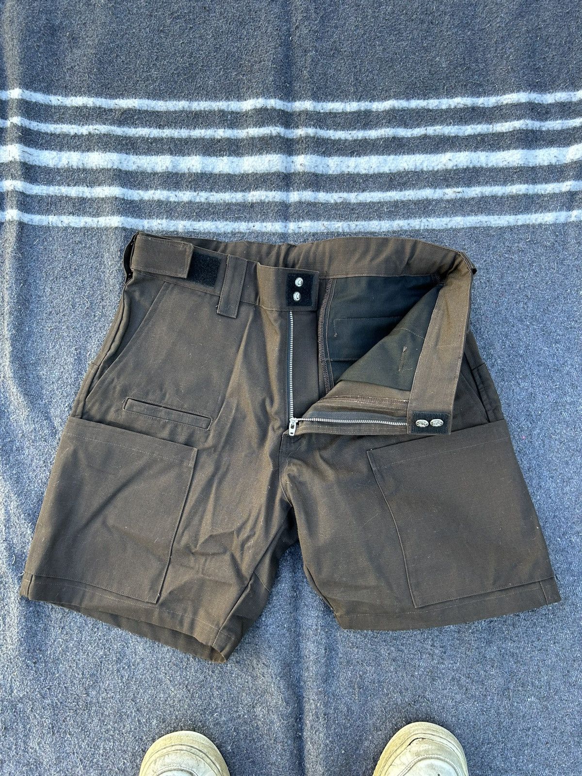 Designer × Japanese Brand Discontd Brown Denary Short Size US 32 / EU 48 - 4 Thumbnail