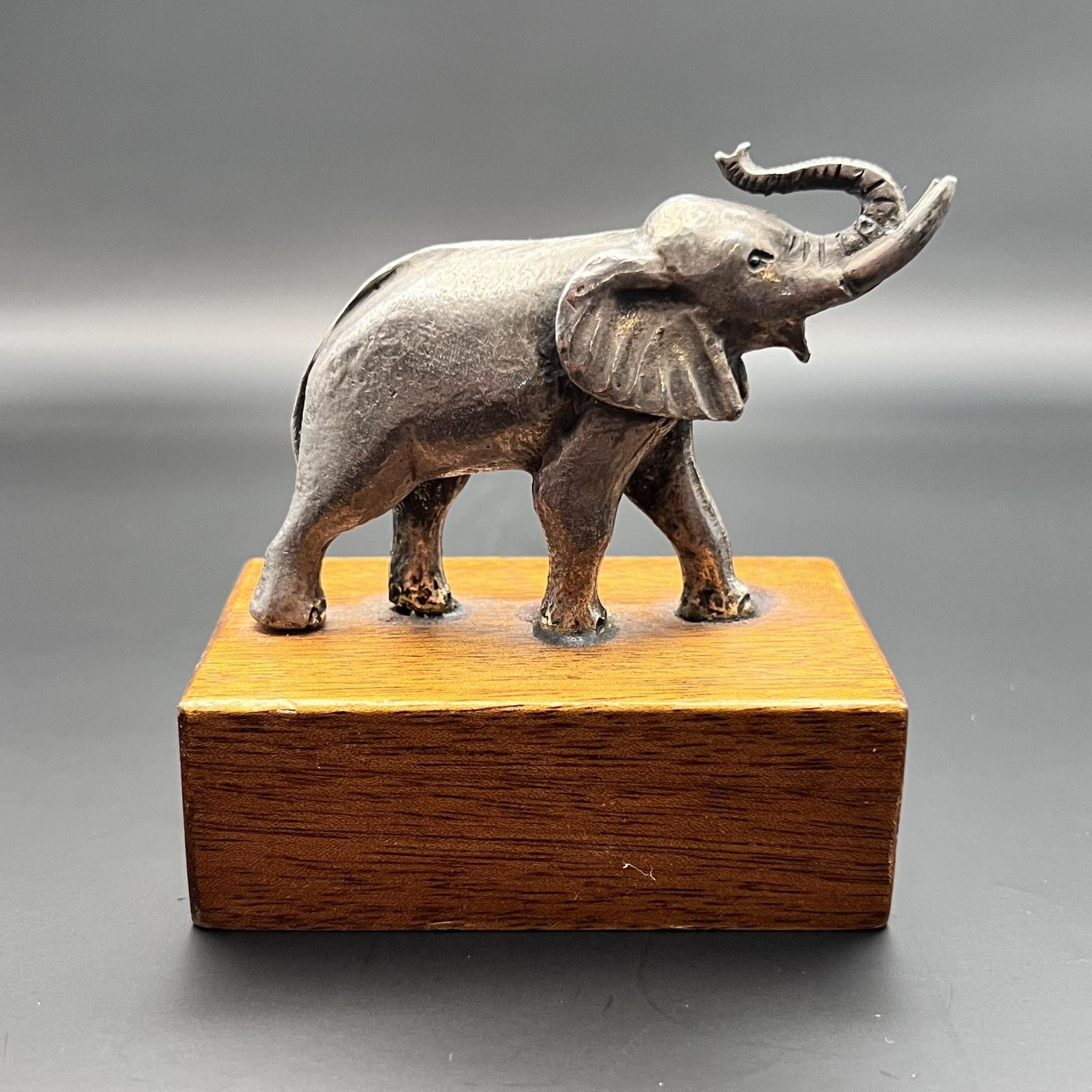 Vintage Heavy Vintage Silver Plated Figure Animal Elephant Size ONE SIZE - 6 Thumbnail