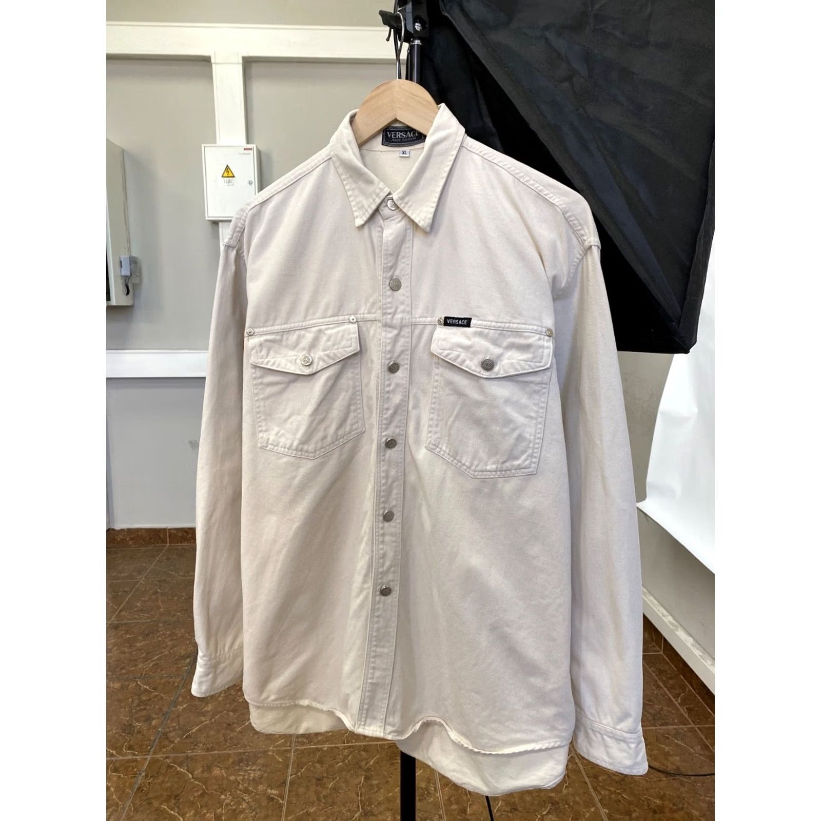 Versace Jeans Couture VINTAGE Versace Jeans Couture Overshirt Jacket Men XL Beige 90s Y2K Retro jacket Size US XL / EU 56 / 4 - 2 Thumbnail