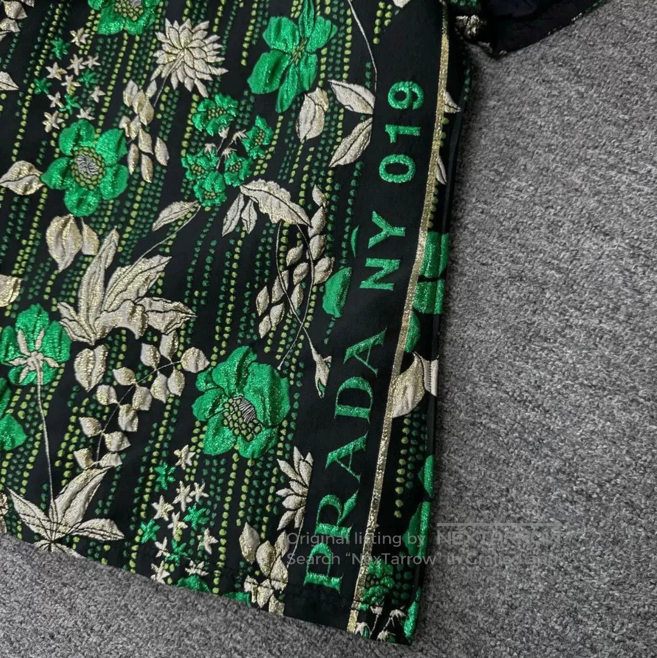 Prada Prada Short Sleeve Elaborate Floral Top. Size M / US 6-8 / IT 42-44 - 2 Thumbnail