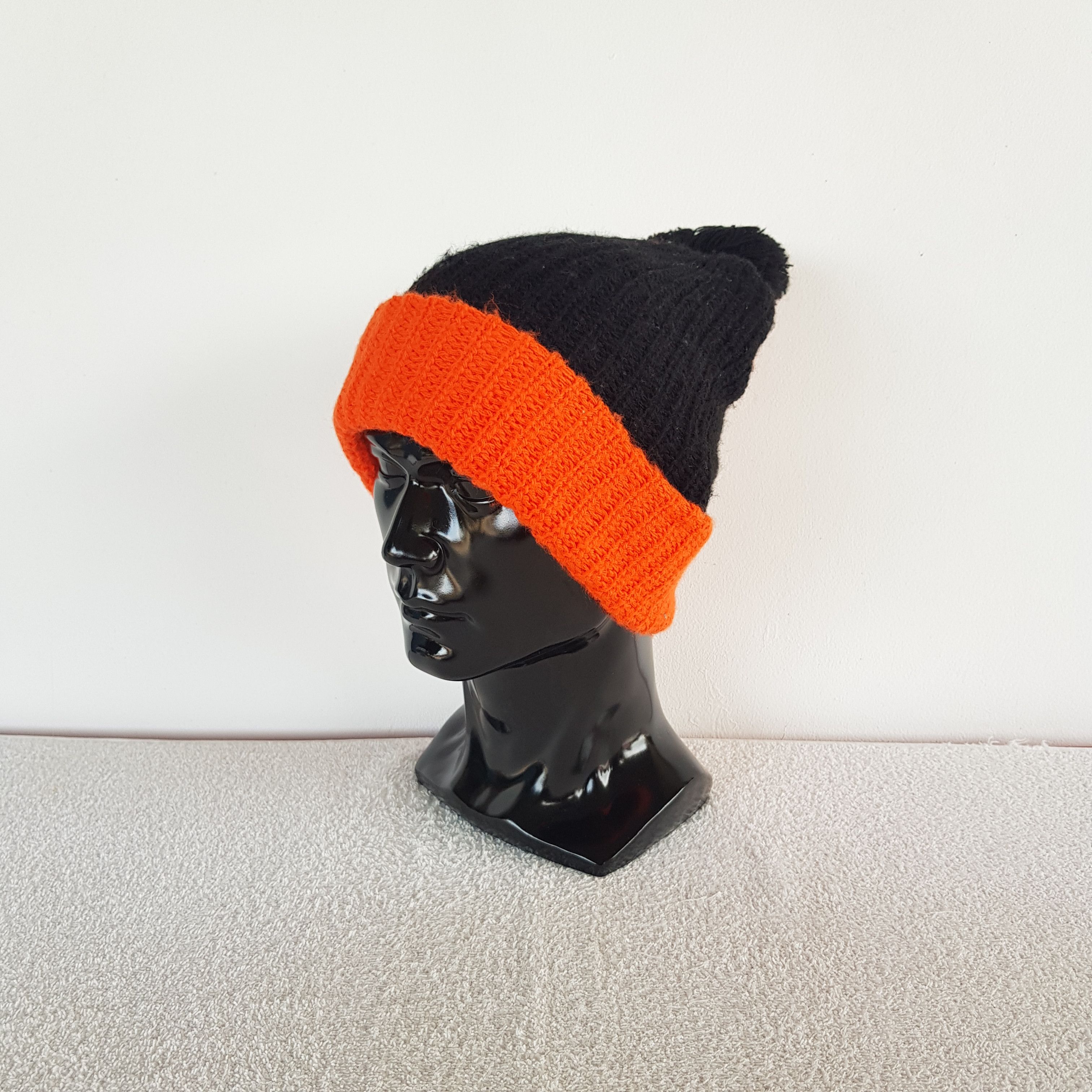 Homespun Knitwear Vintage 70s Craft with Pride Beanie Knit USA Snow Caps Hats Size ONE SIZE - 1 Thumbnail