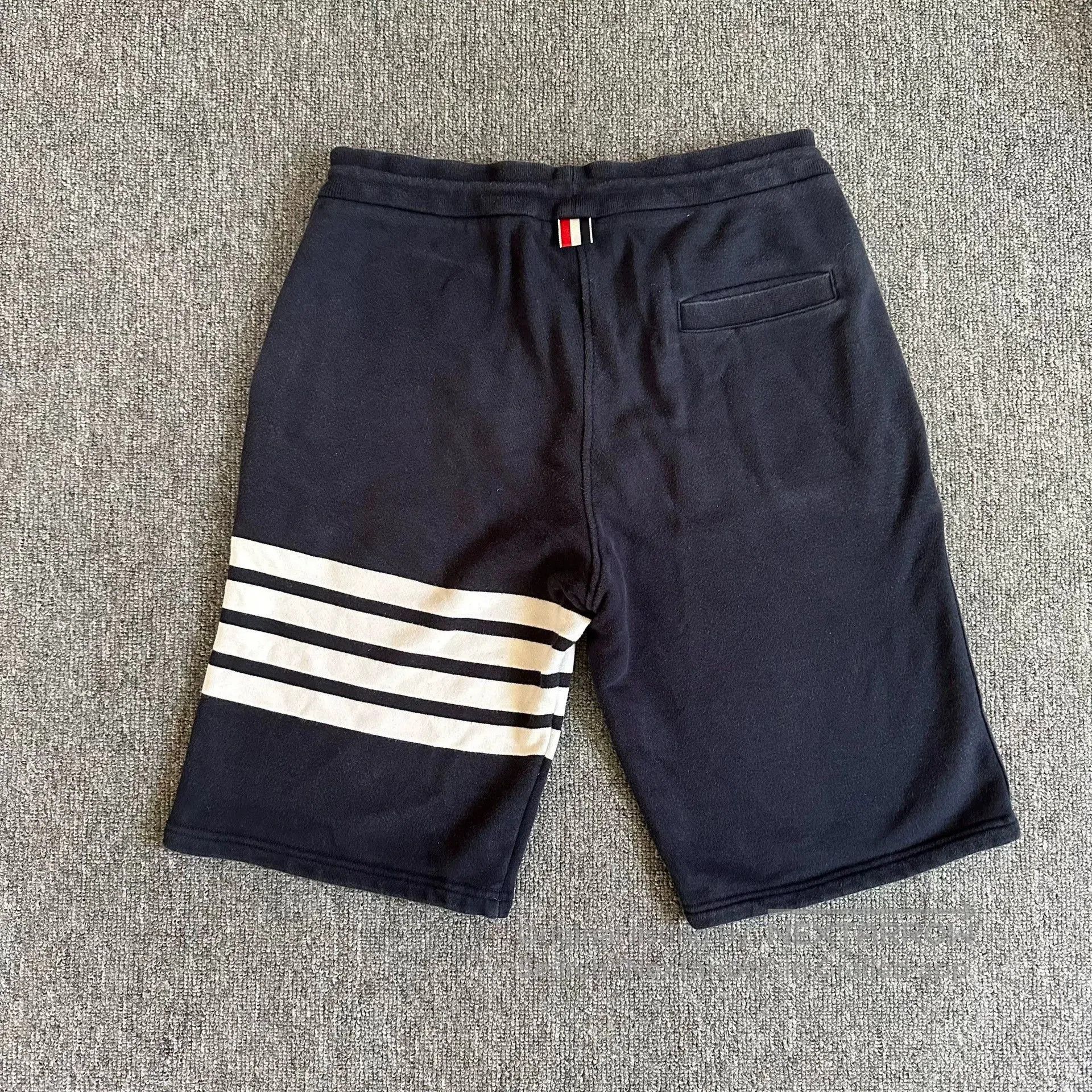 Thom Browne thom browne navy striped shorts with logo. Size US 30 / EU 46 - 5 Thumbnail