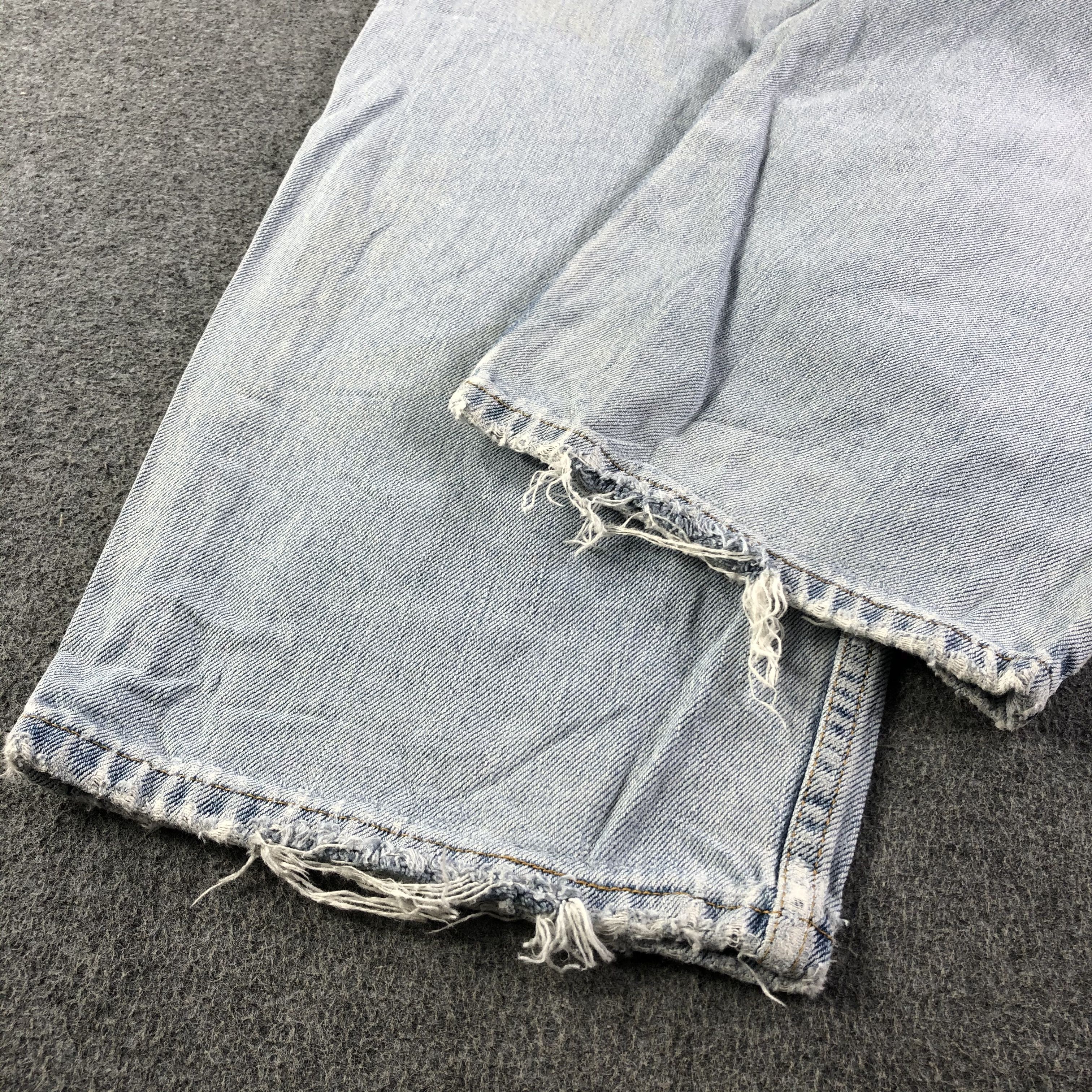 Levi's Vintage Light Wash Levis 550 Jeans-J3217 Size US 39 - 6 Thumbnail