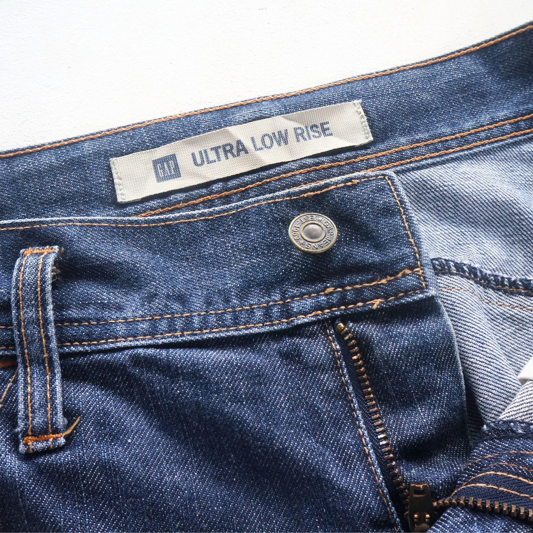 Gap GAP Ultra Low Rise Flared Jeans Size 29" - 5 Thumbnail