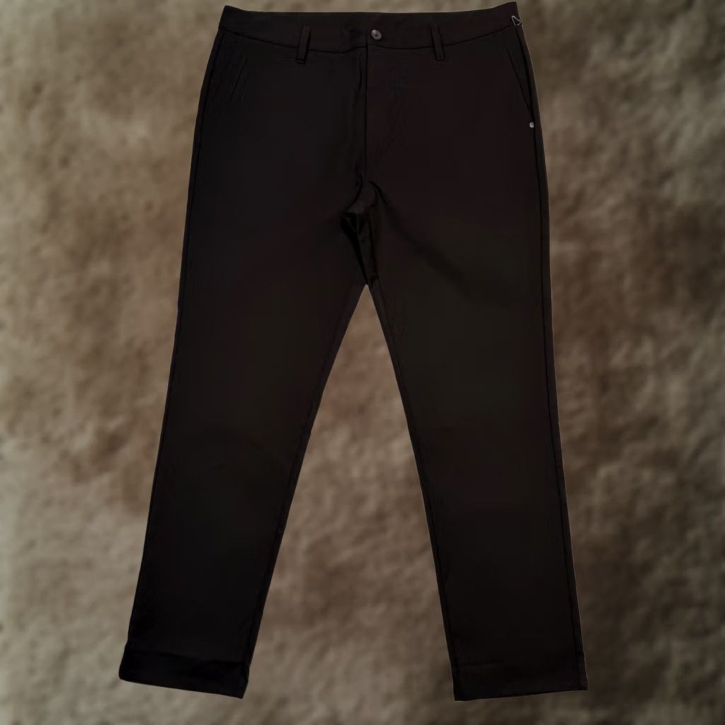 Vuori Vuori Pants Mens 38 Black Cascade Tech Chino Stretch Golf Travel Quick Dry V427 Size US 38 / EU 54 - 1 Thumbnail