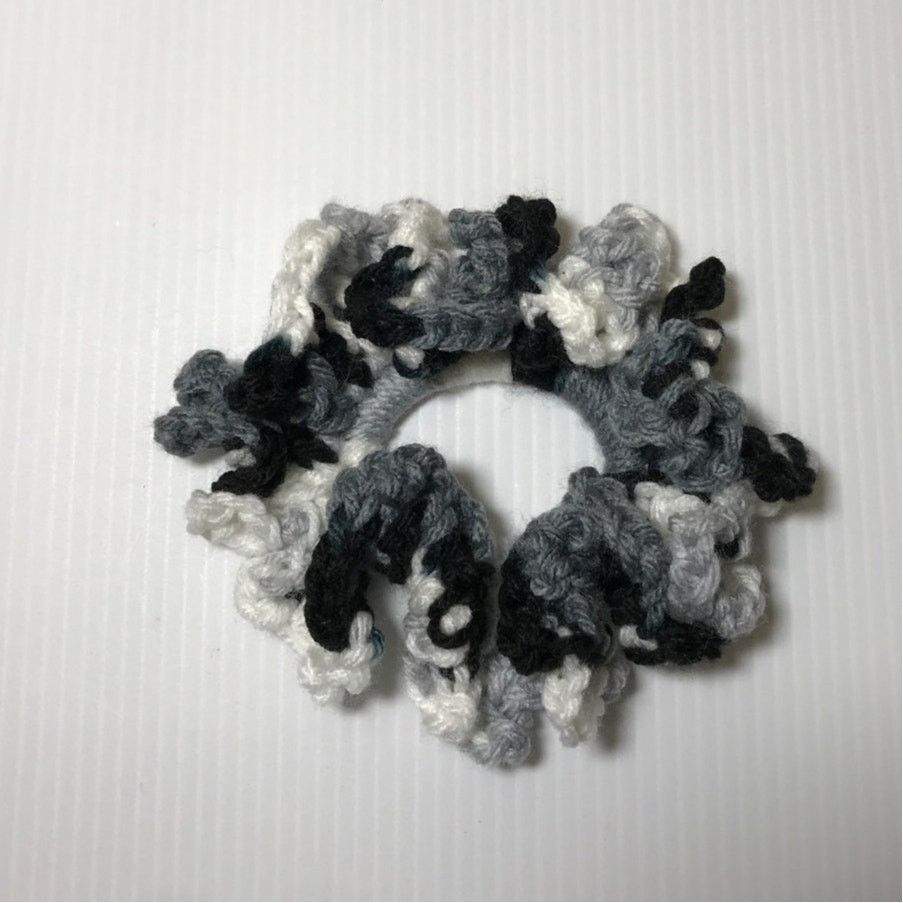 Handmade NWT Multicolor Handmade Crocheted Hair Scrunchie Size ONE SIZE - 2 Thumbnail