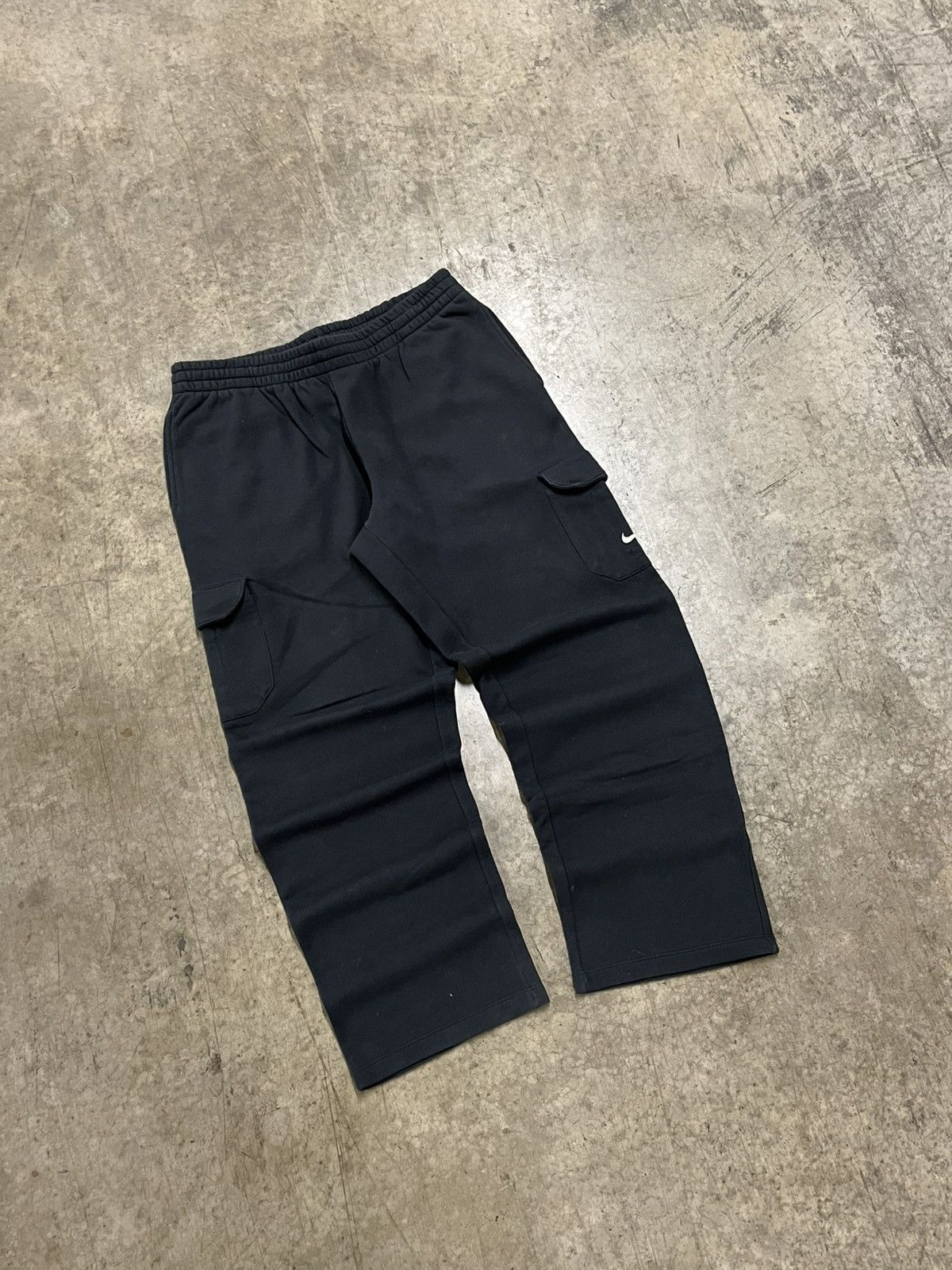 Nike × Vintage Nike baggy fit sweatpants cargo pockets wide leg hype rare Size US 36 / EU 52 - 1 Thumbnail